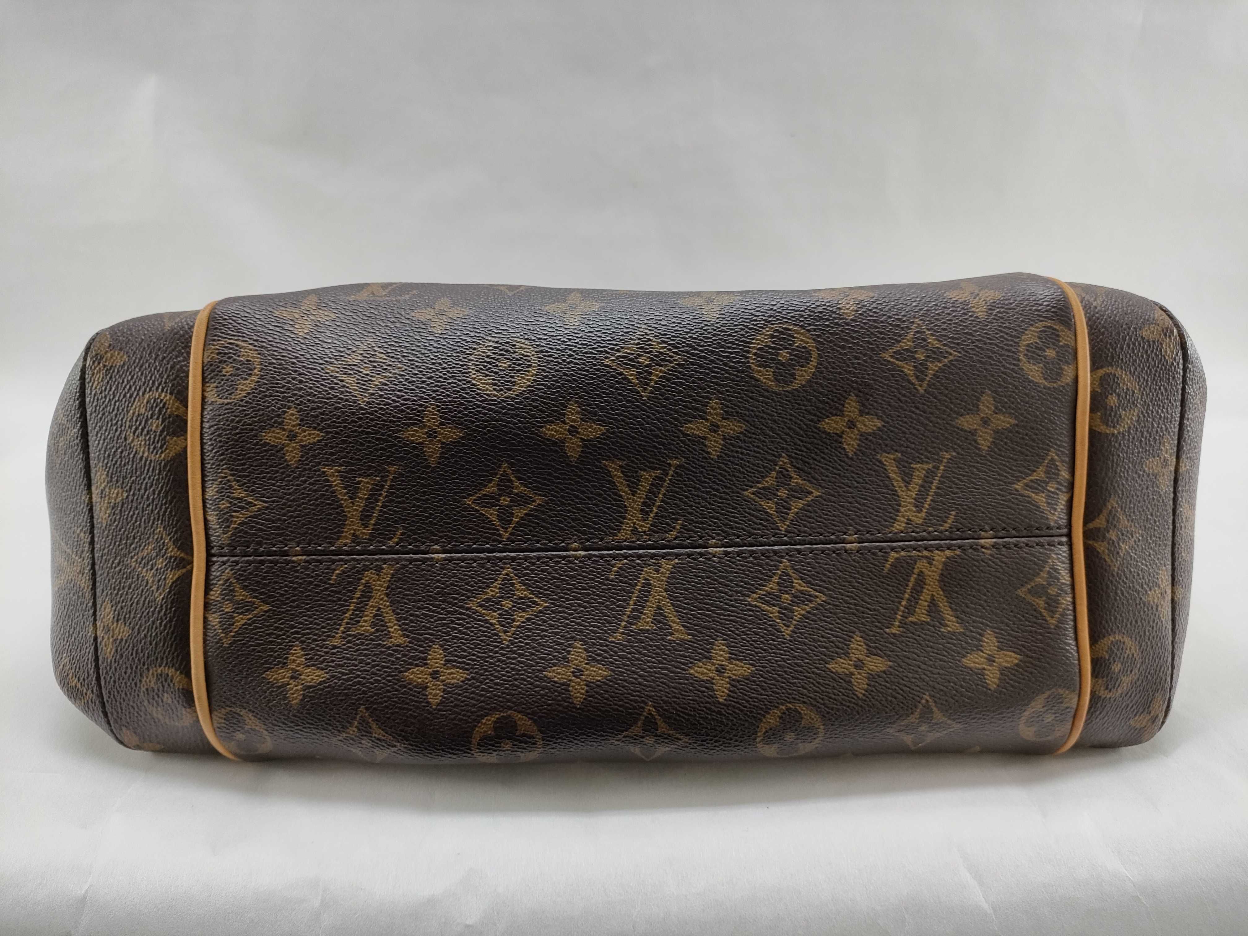 Monogram Louis Vuitton Totally MM Monogram M41015 Tote Bag — view 8