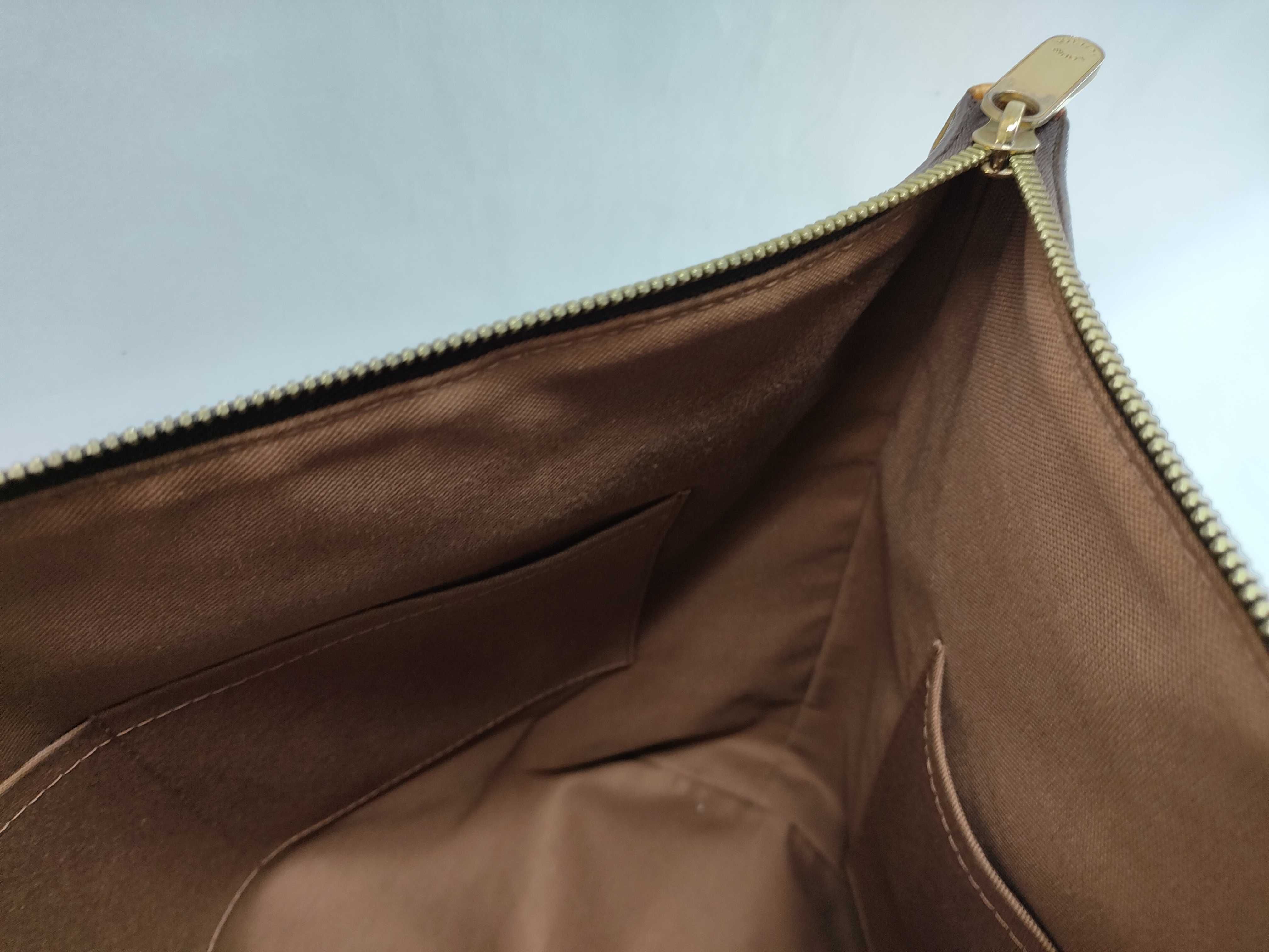 Monogram Louis Vuitton Totally MM Monogram M41015 Tote Bag — view 9