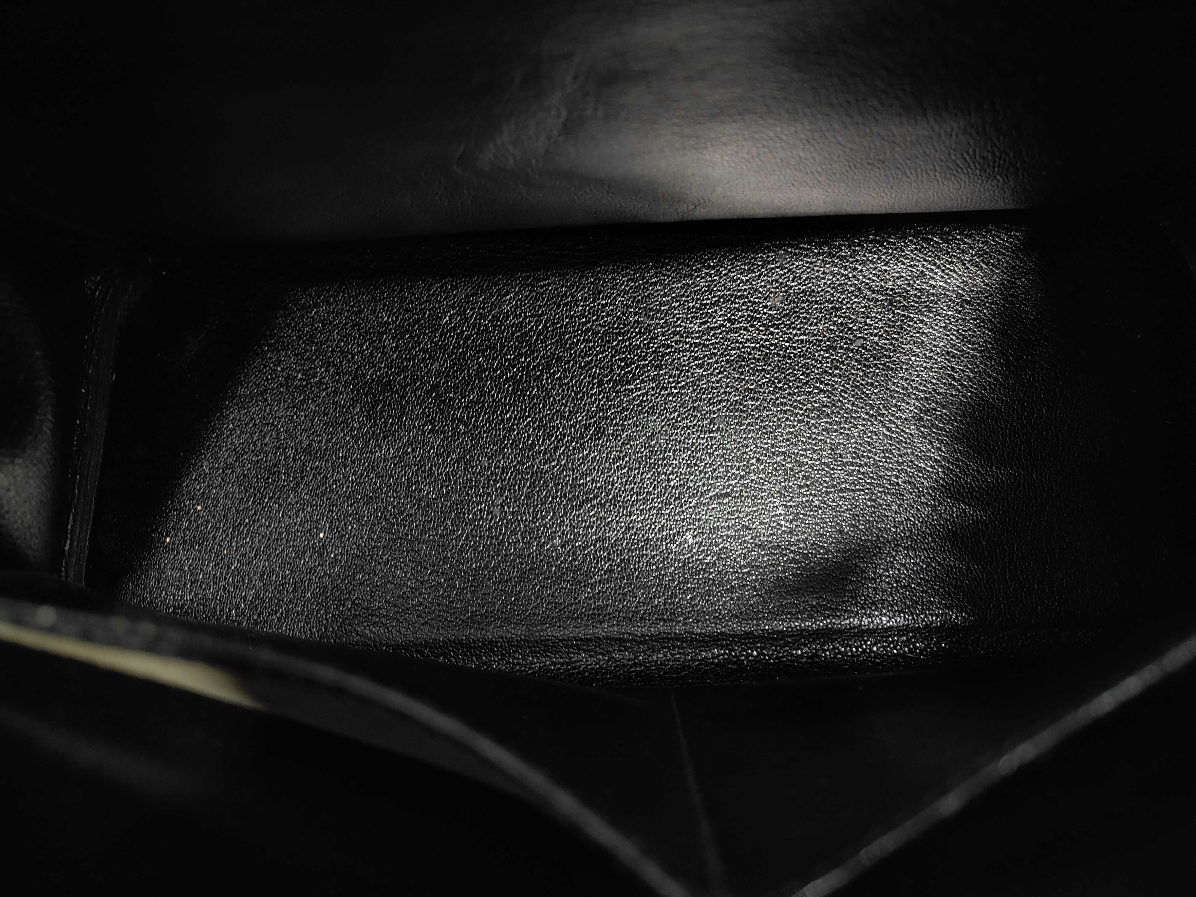 Kelly 32 Calfskin Black Gold Hardware N Stamp Handbag — view 10