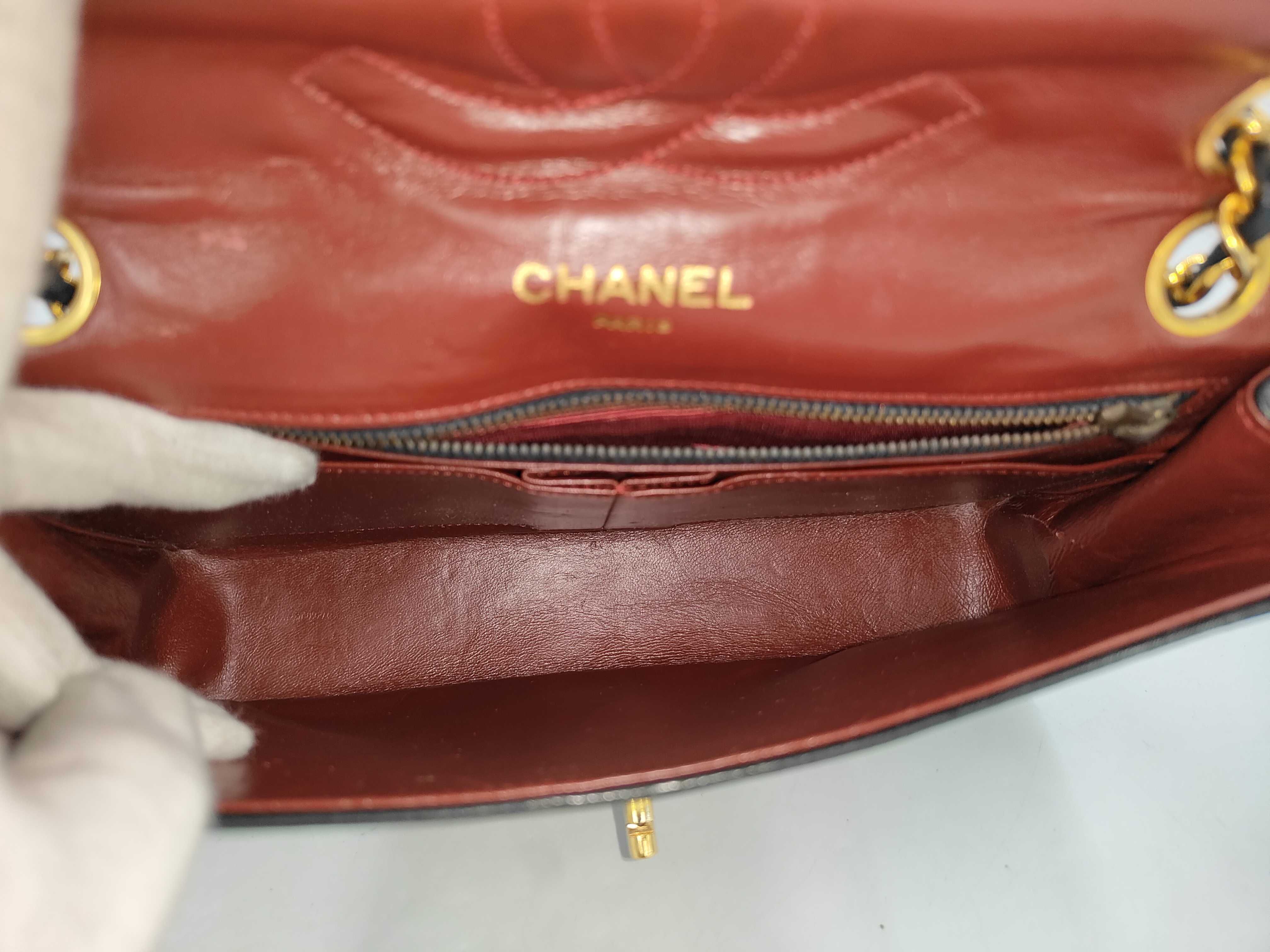 Matelassé Lambskin Chain Shoulder Bag — view 9