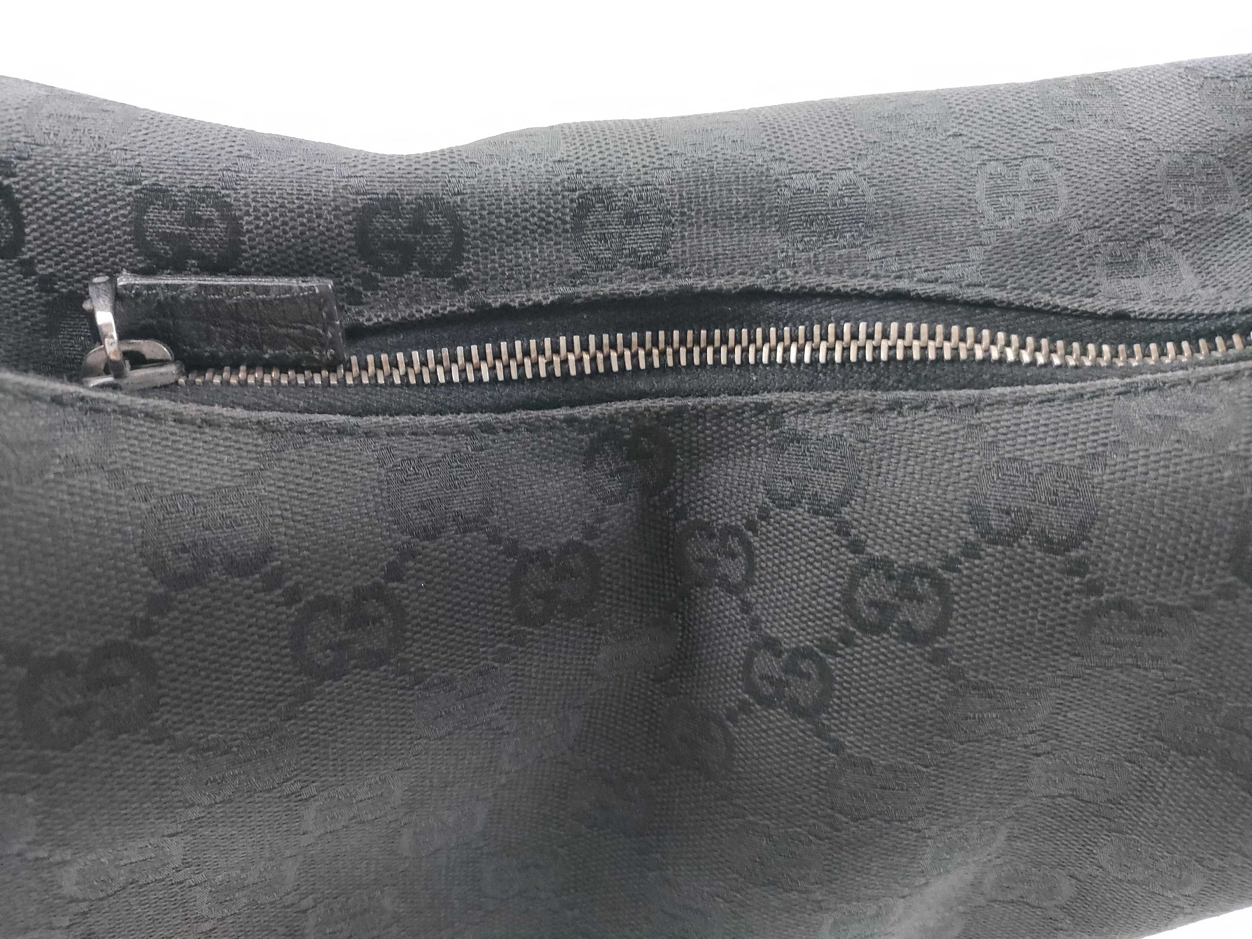 GG Canvas Horsebit One-Shoulder Bag — view 10