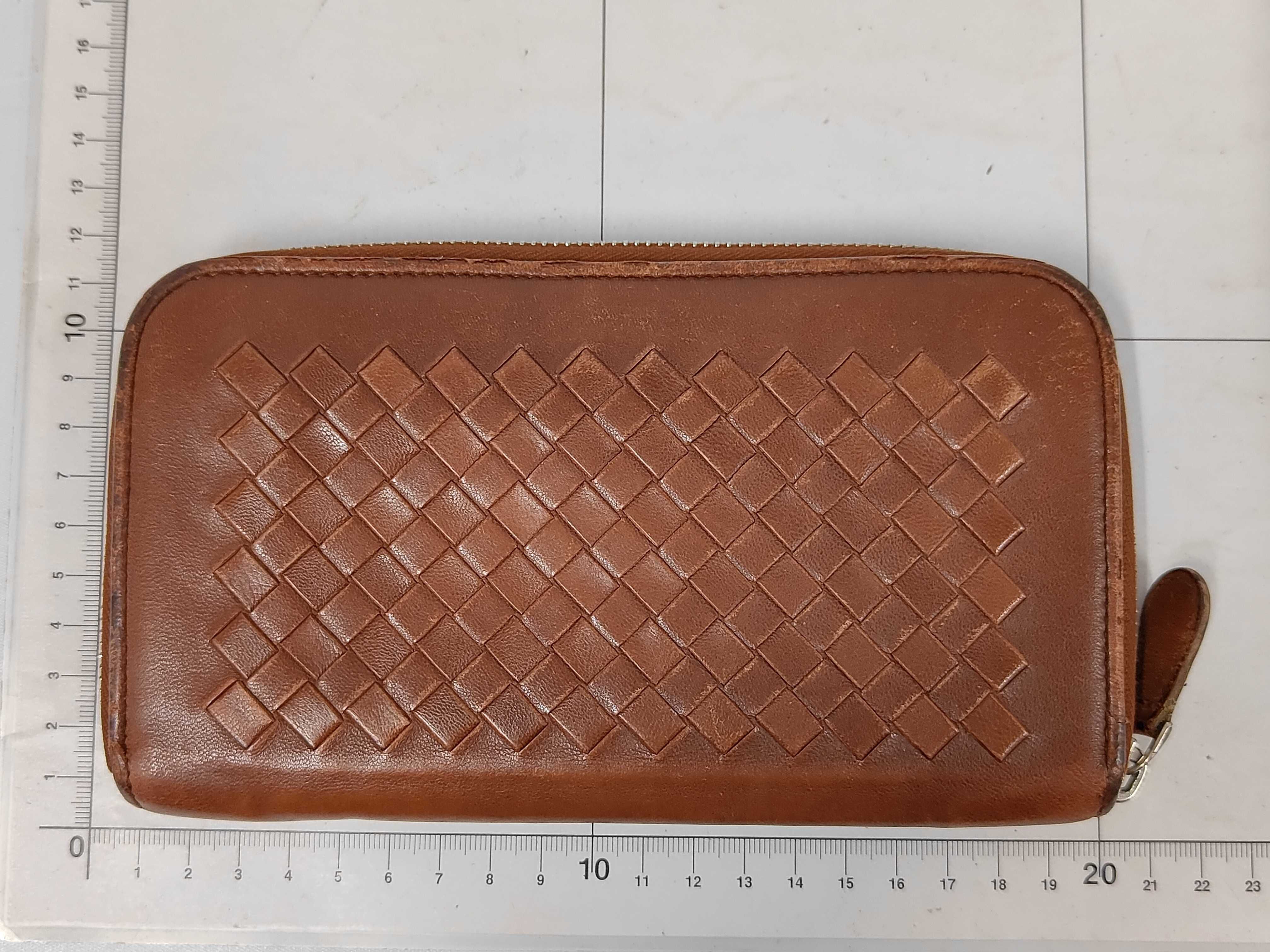 Intrecciato Round Zipper Long Wallet — view 2