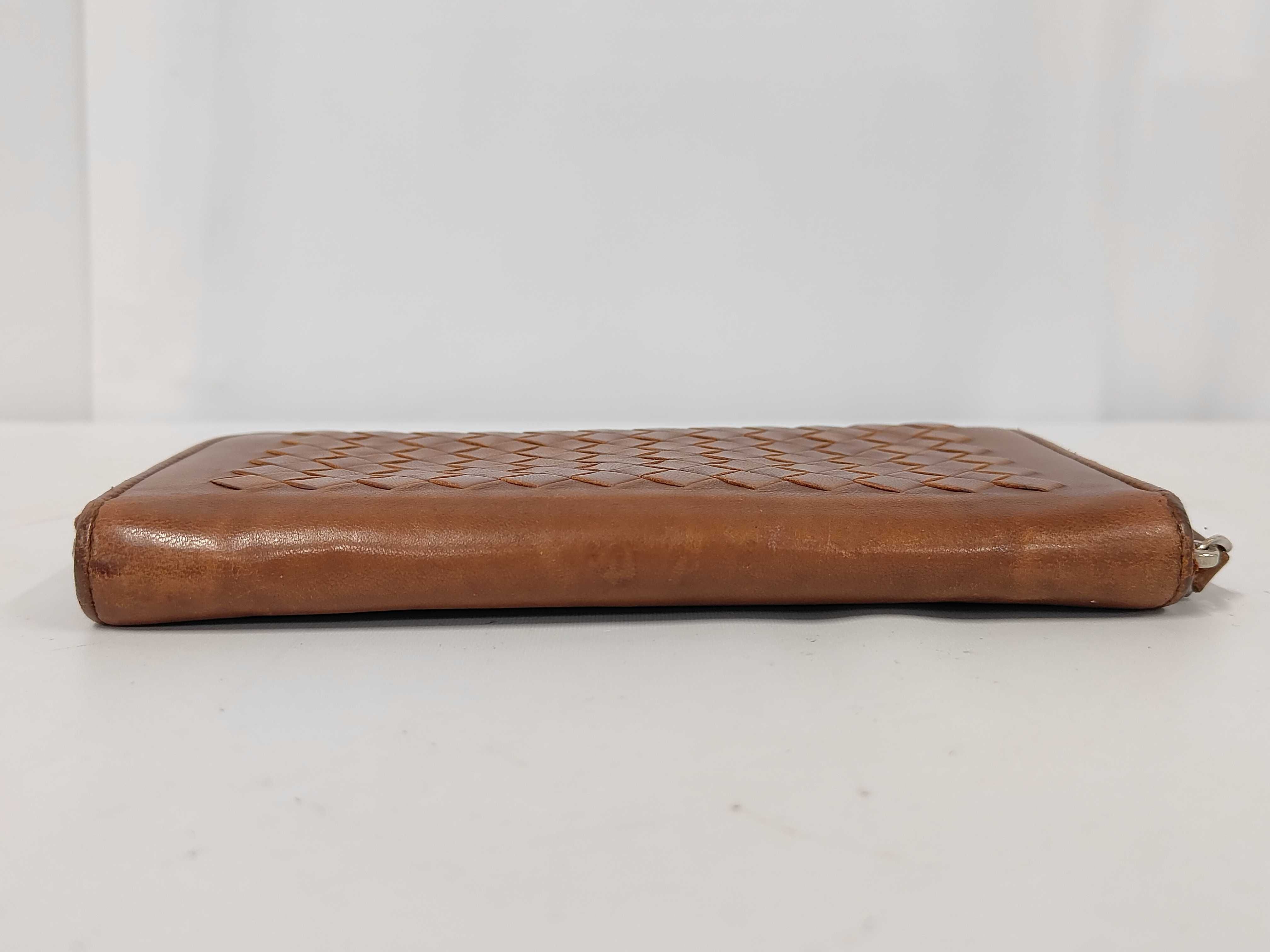Intrecciato Round Zipper Long Wallet — view 5