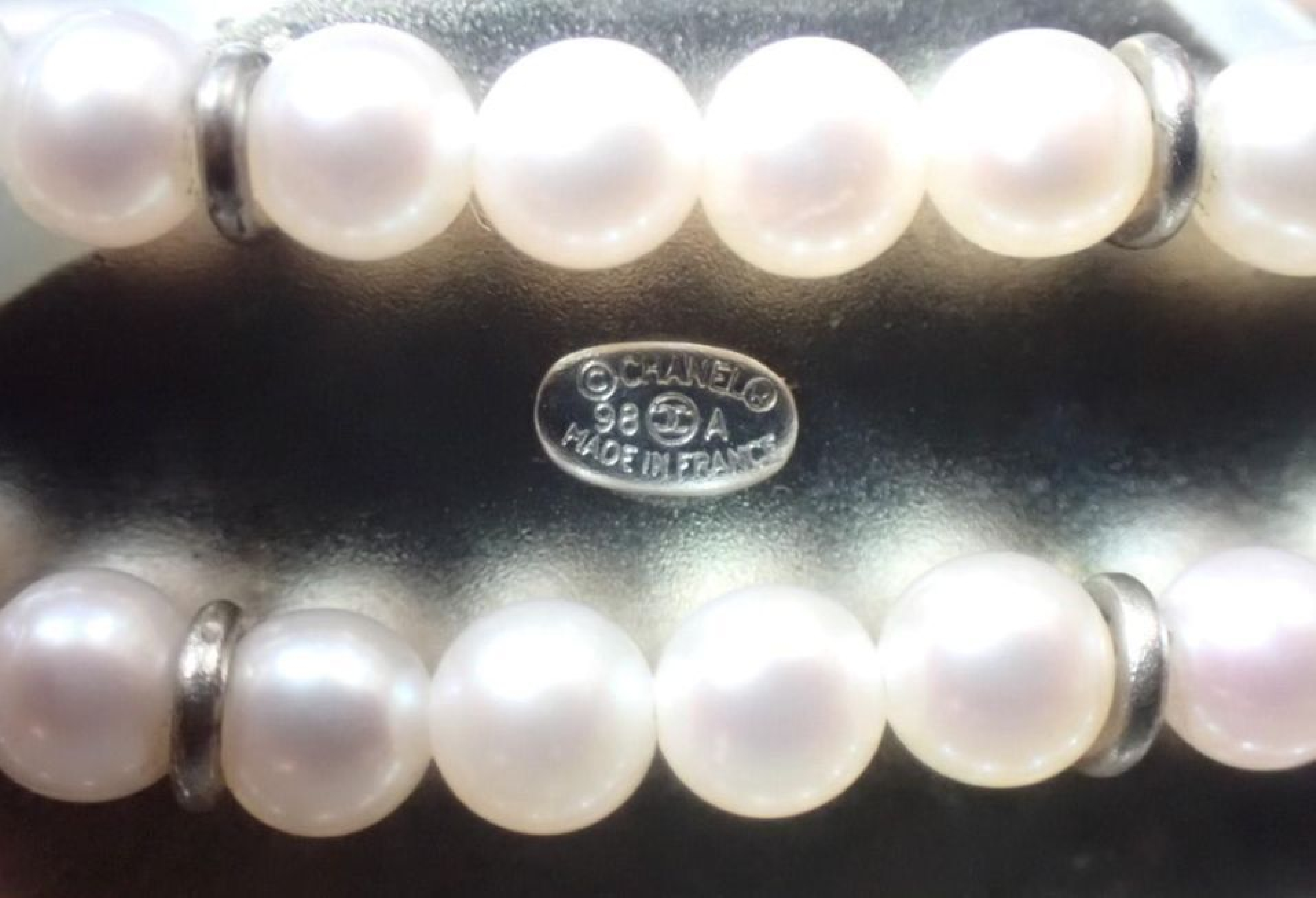 Shell Necklace, 3-strand Pearl Chain, approx. 48cm, with markings, item number 98A. — view 4