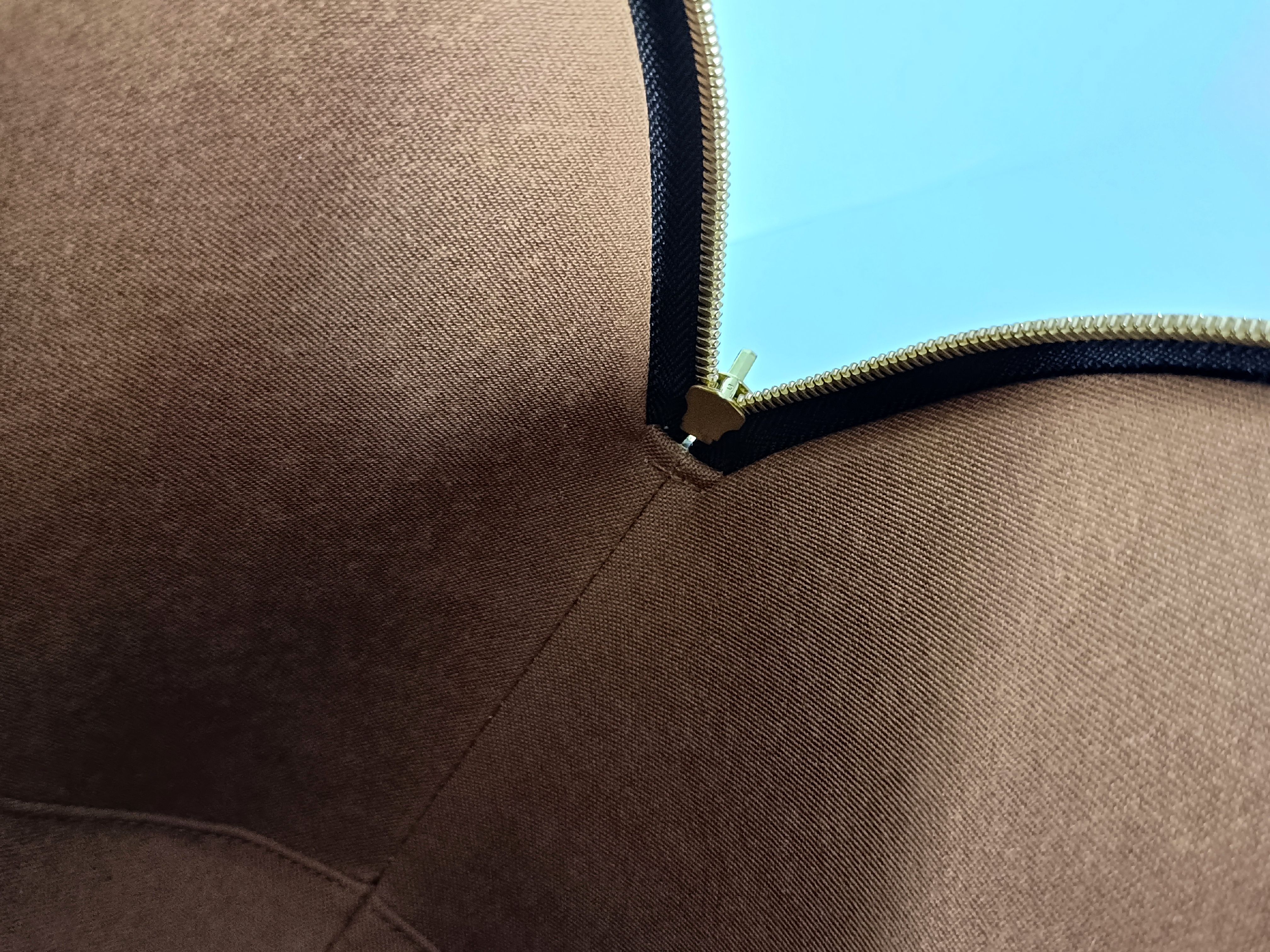 Monogram Ellipse MM M51126 TH0024 Handbag — view 8