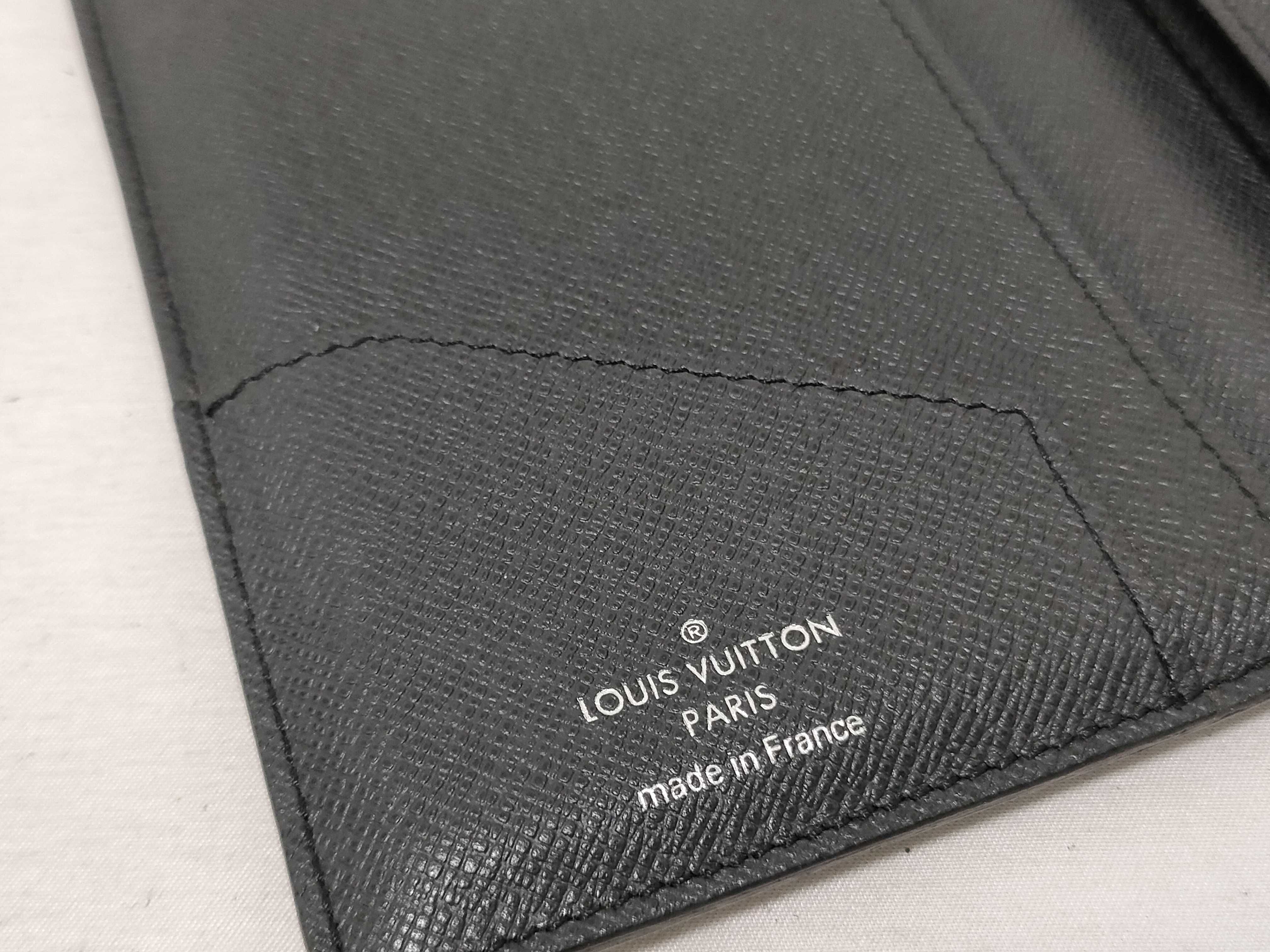 Taiga long wallet with billfold — view 9