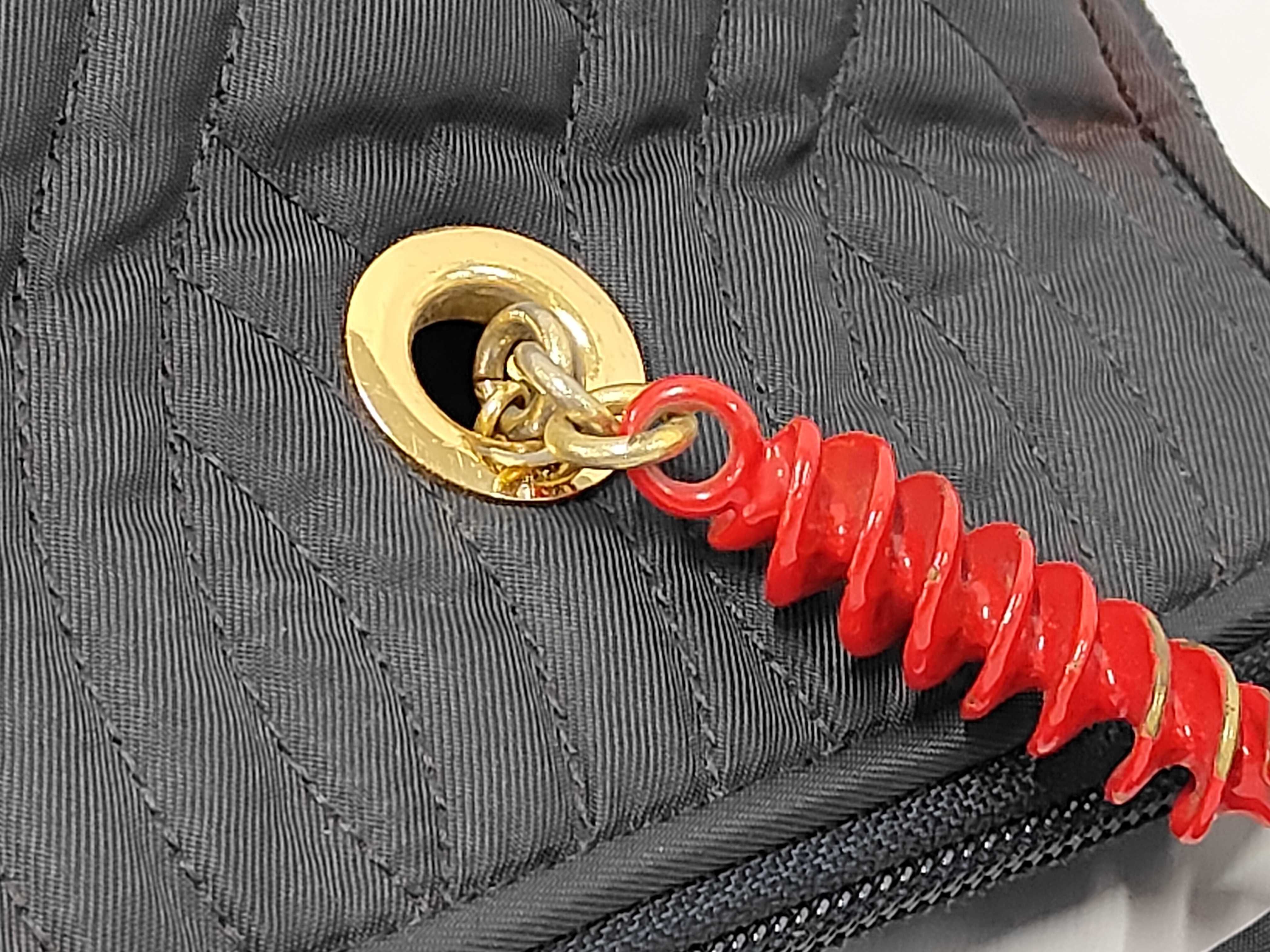 tote bag, pasta color, black tote bag — view 7