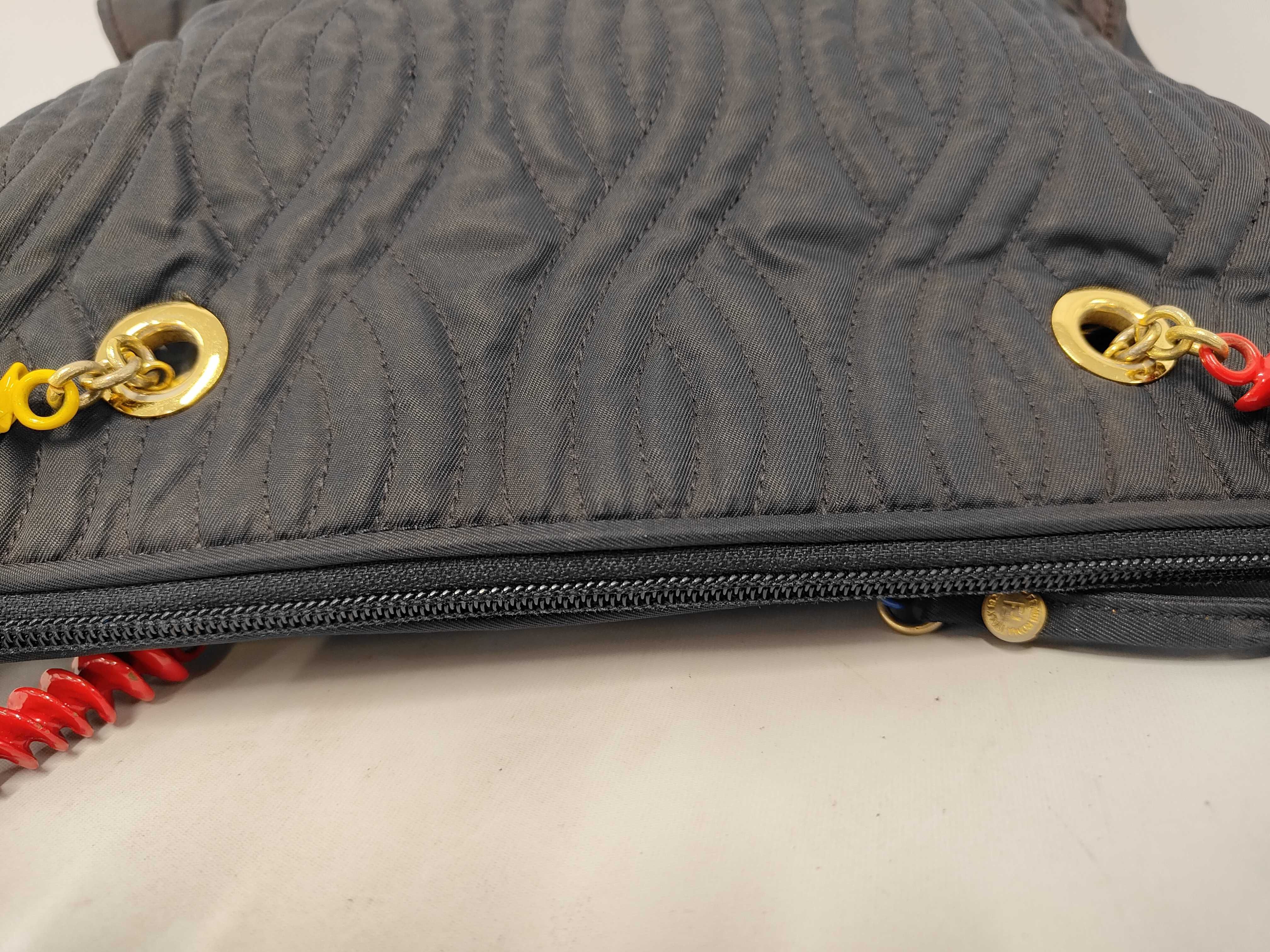 tote bag, pasta color, black tote bag — view 8