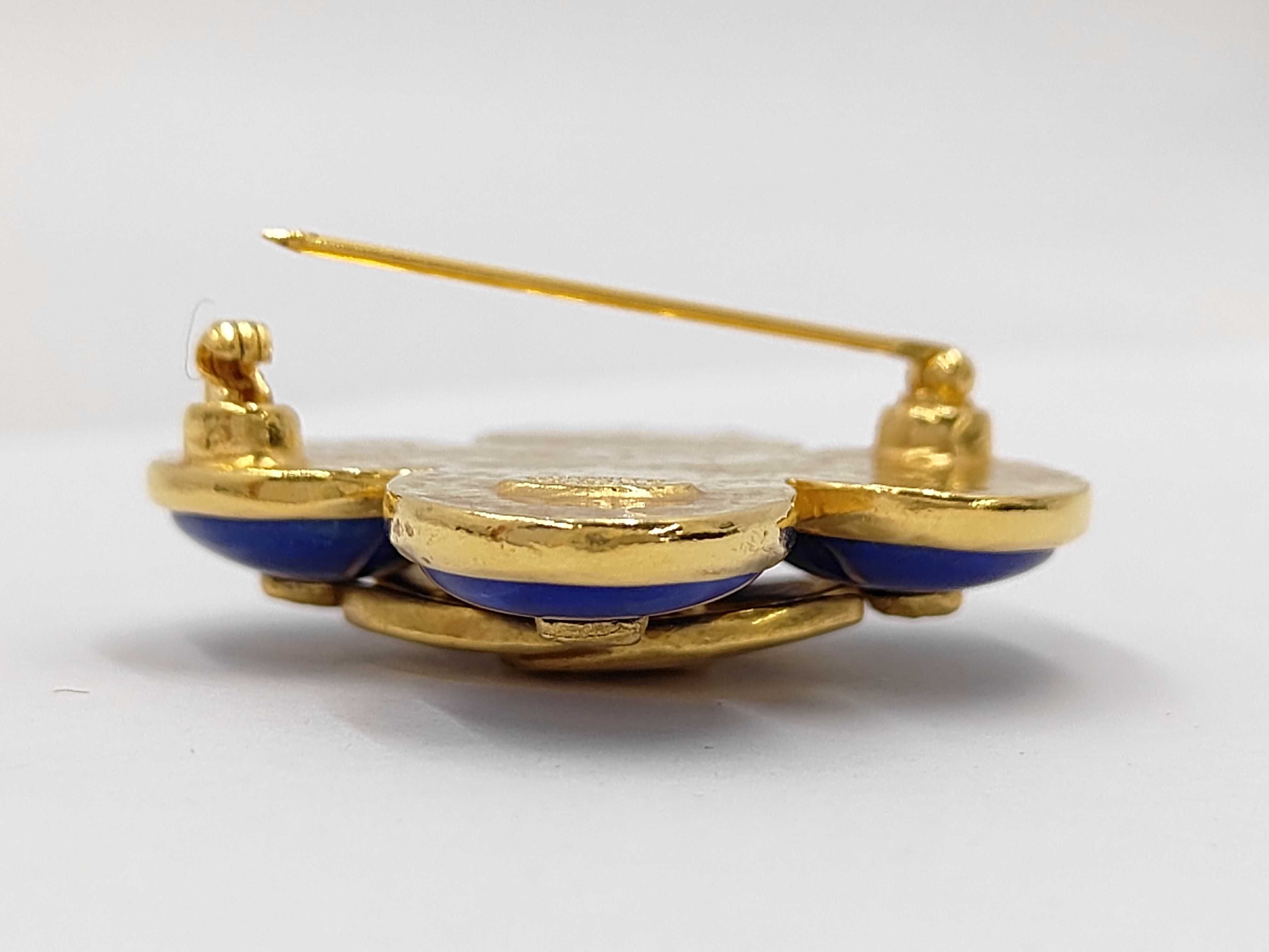 Coco Mark Colored Stone Brooch Gold Brooch — view 5