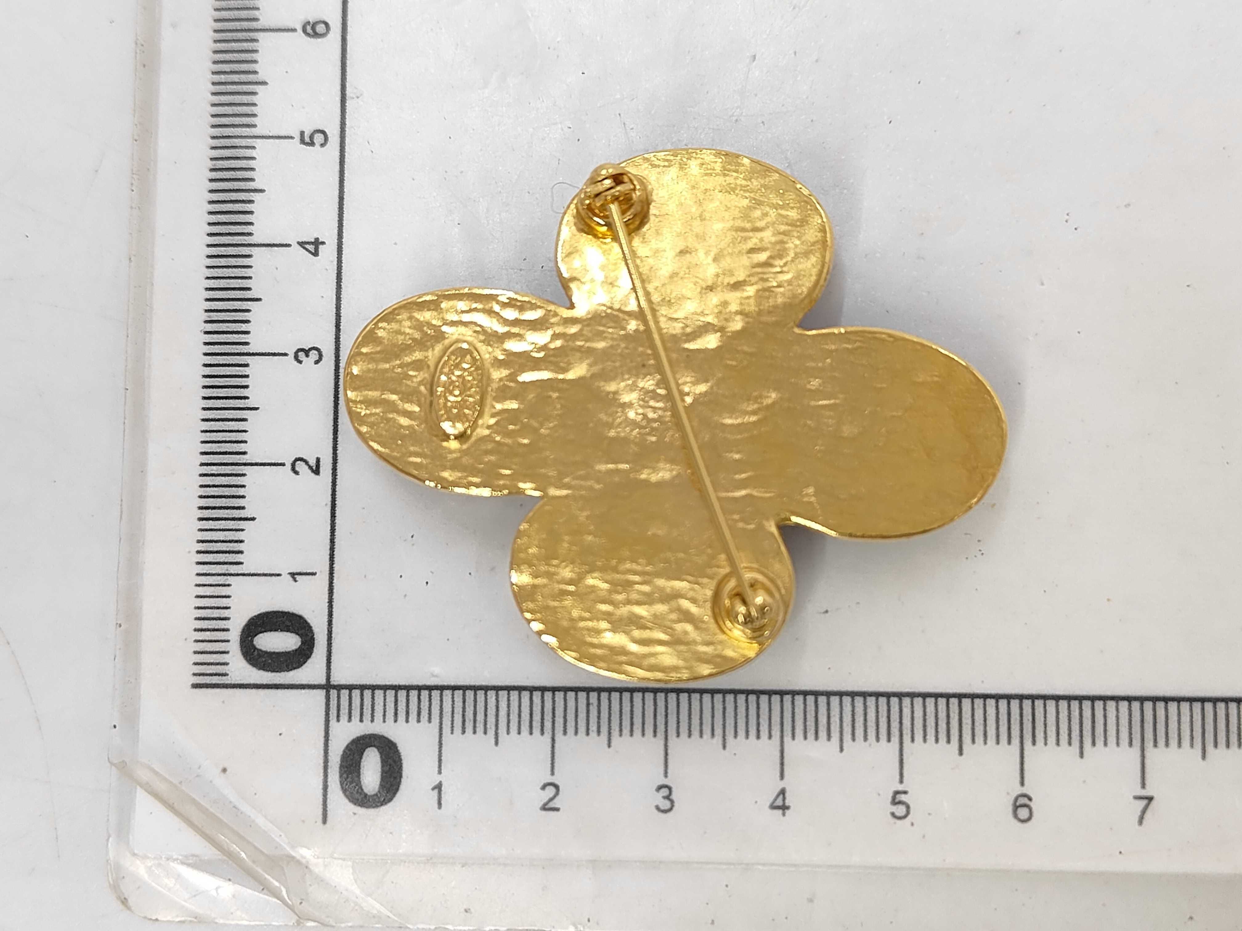 Coco Mark Colored Stone Brooch Gold Brooch — view 6
