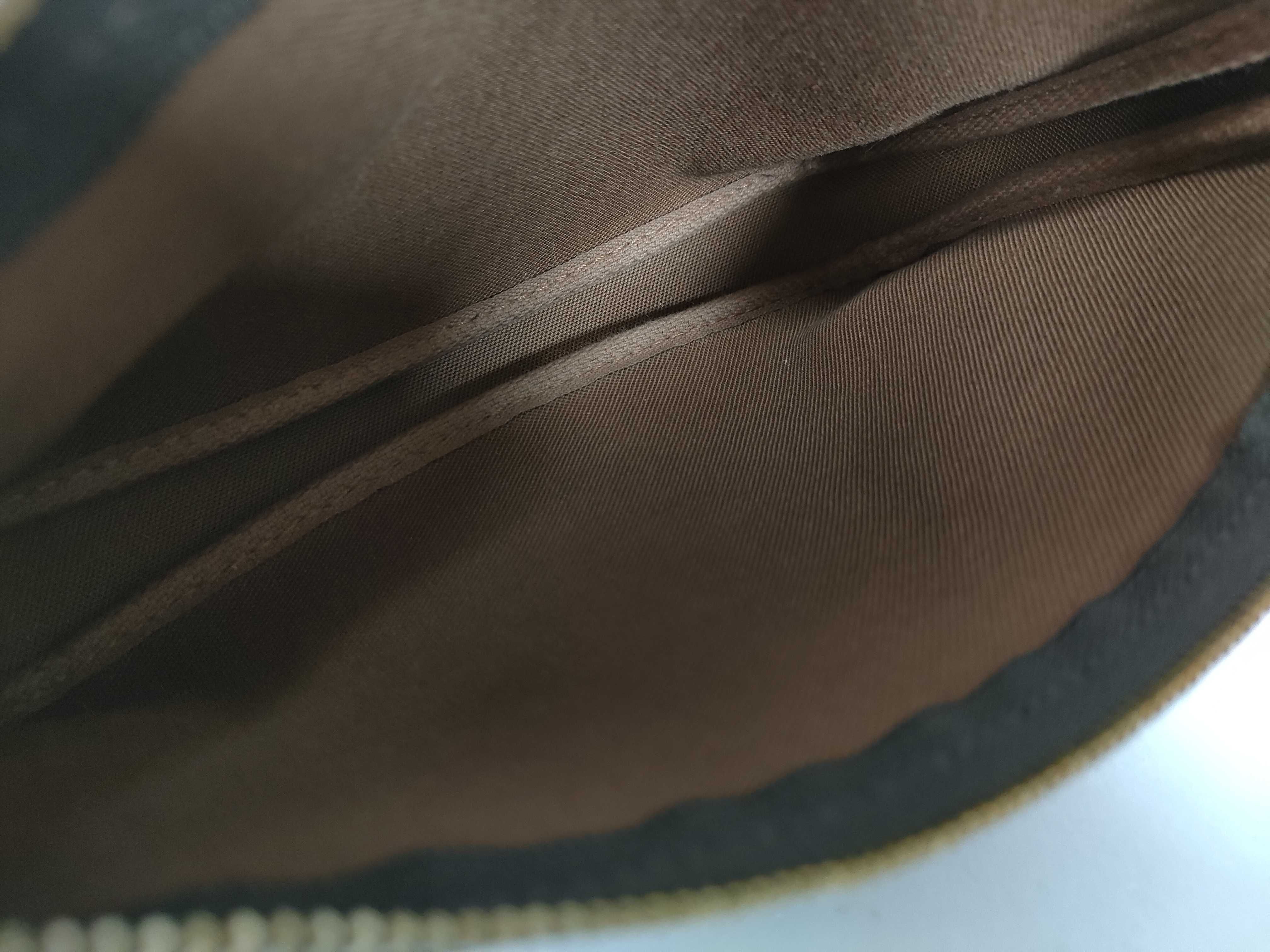 Monogram Accessoires VI1001 Pouch — view 10