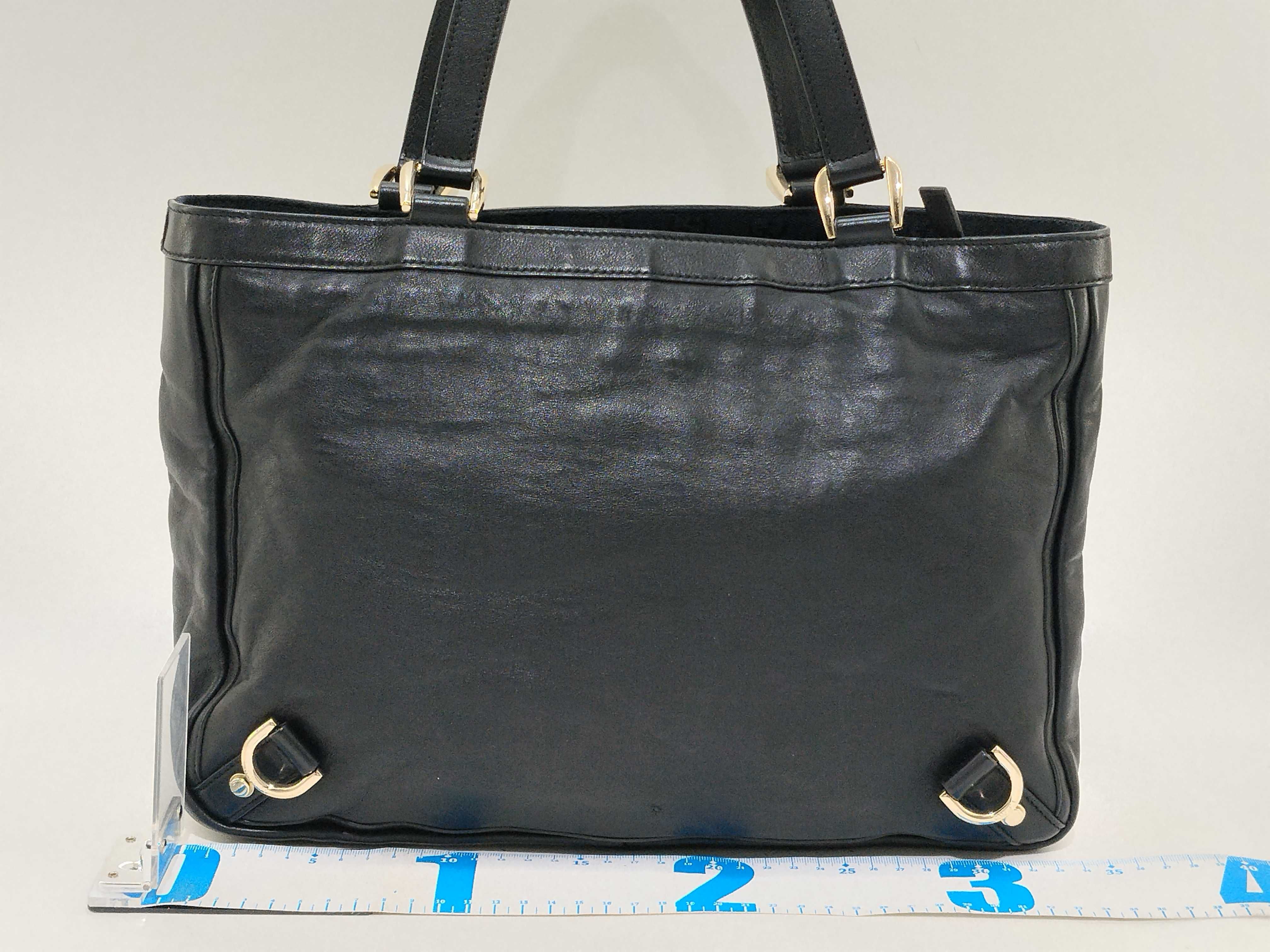 handbag — view 2