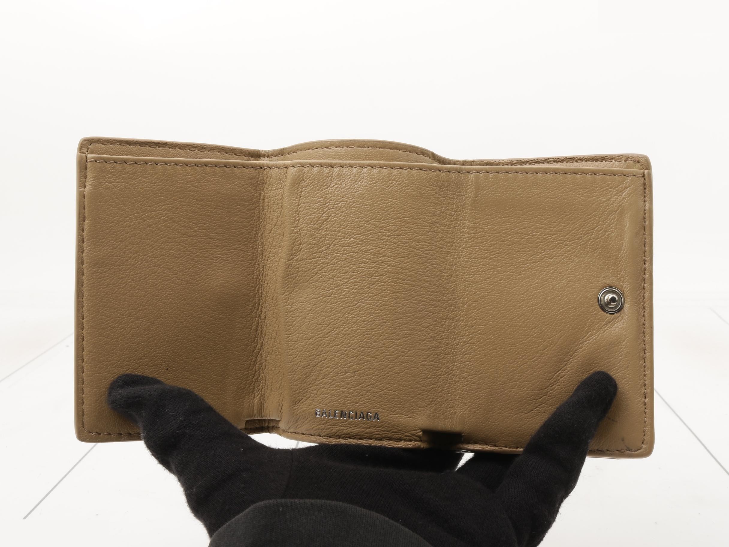 folding wallet, pink. — view 4