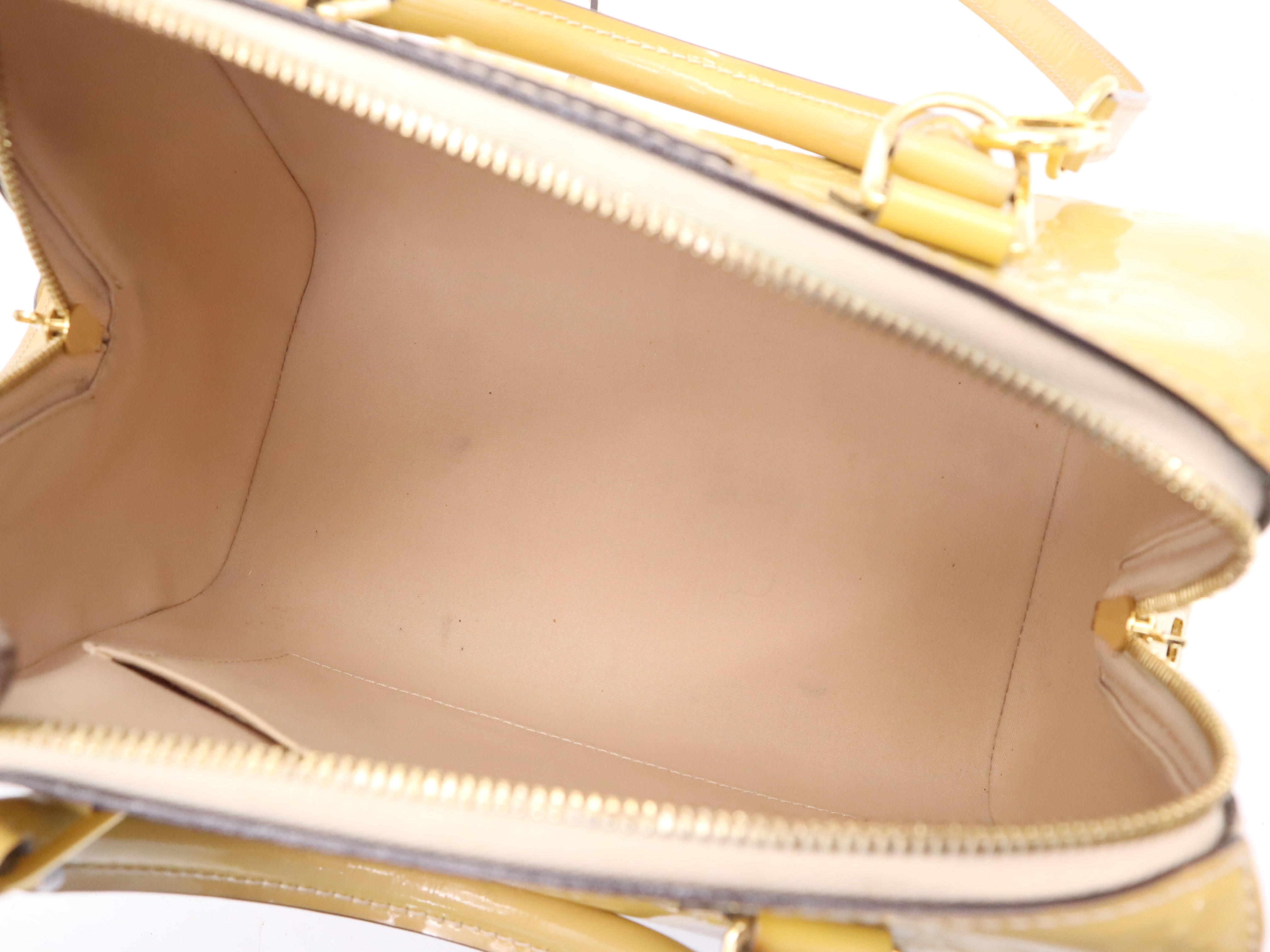 M90189 Vernis Montana Dune Handbag with Shoulder Strap — view 11