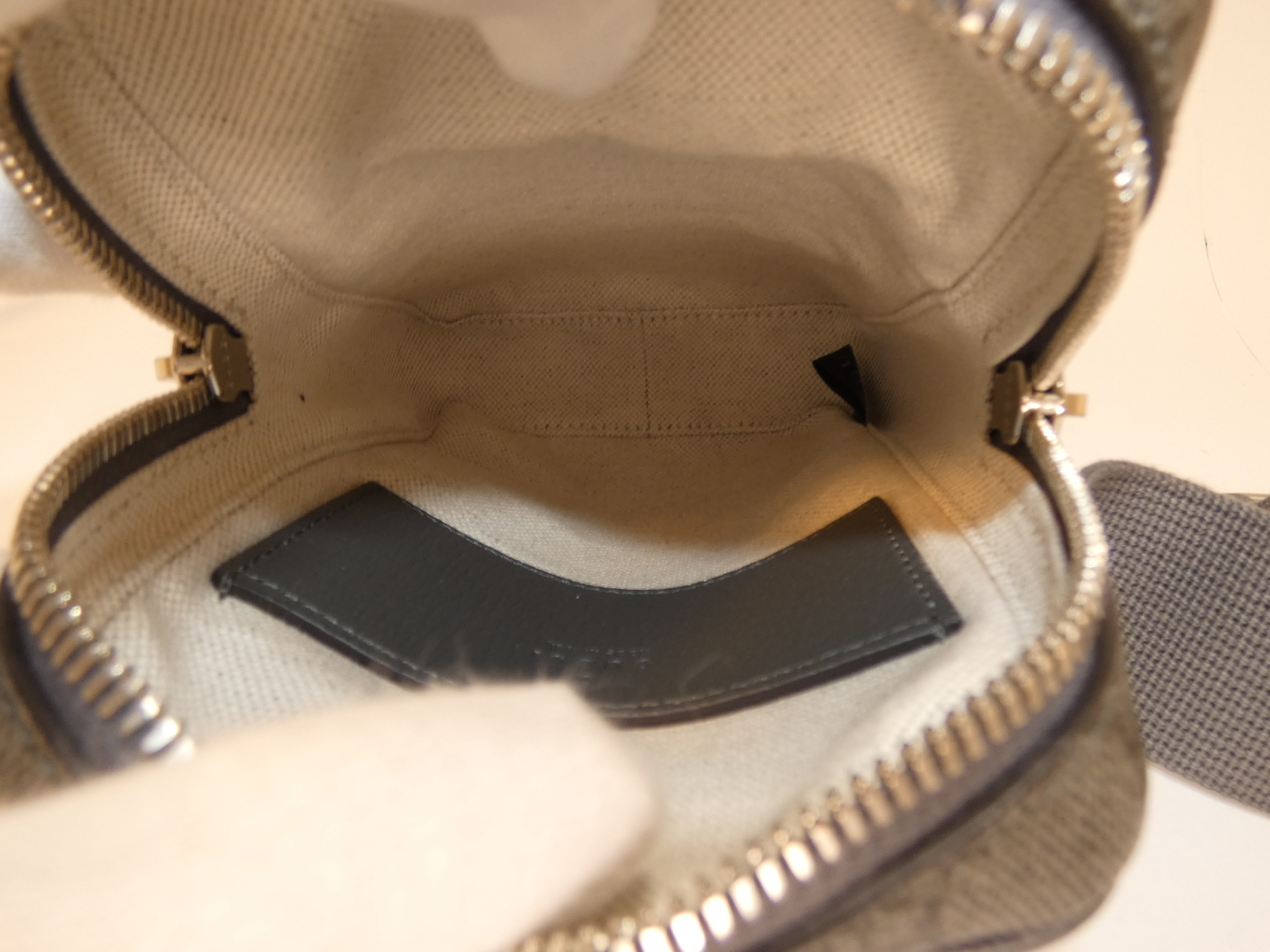 Marmont GG Supreme Shoulder Bag — view 8