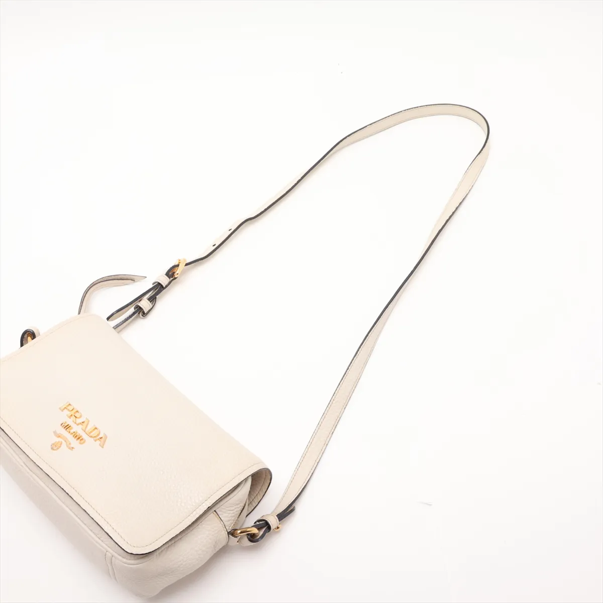 Vitello Leather Shoulder Bag, White — view 5