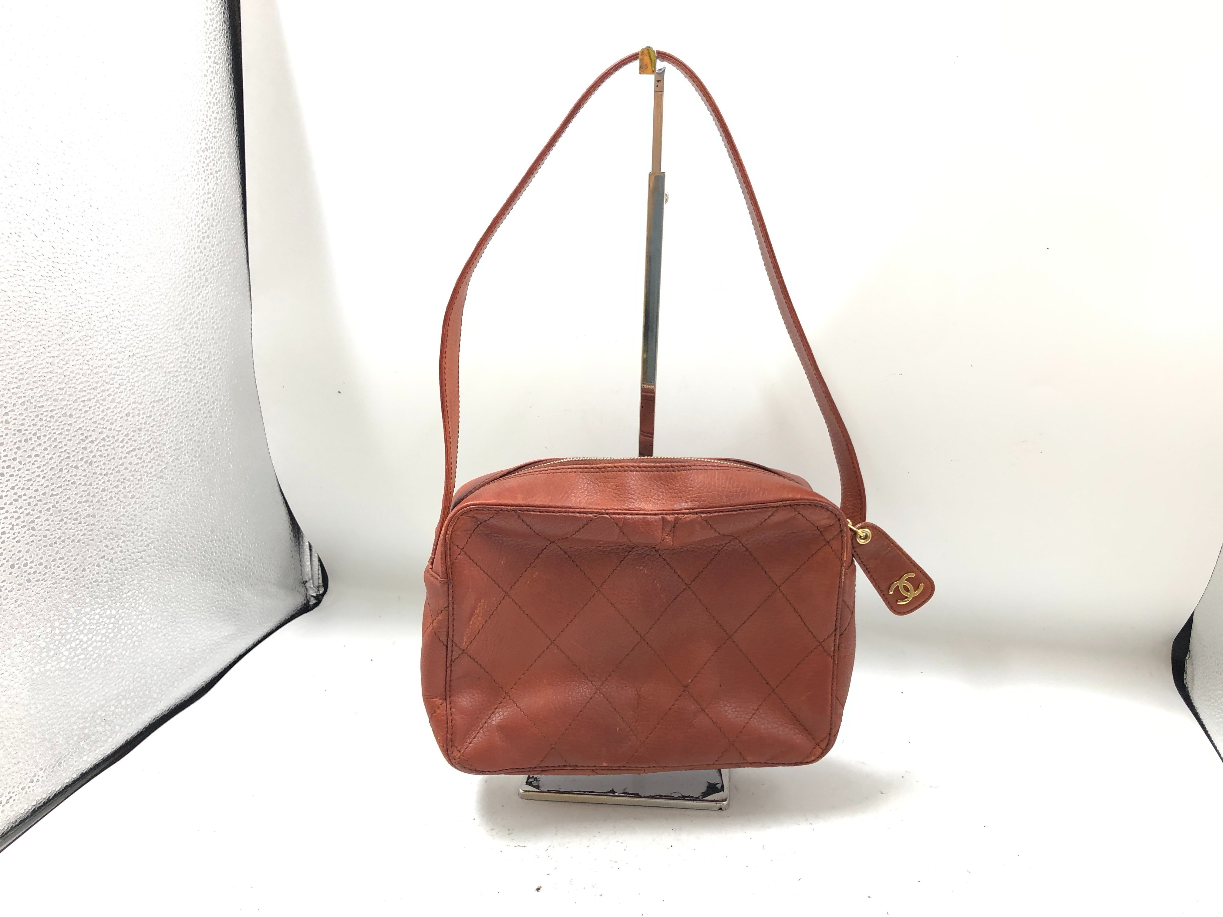 Matelassé Shoulder Bag, Leather, Brown — view 2