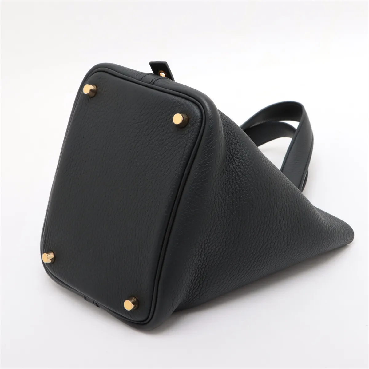 Picotin Lock 18 PM, Taurillon Clemence leather, black with gold hardware, U: 2022 — view 3