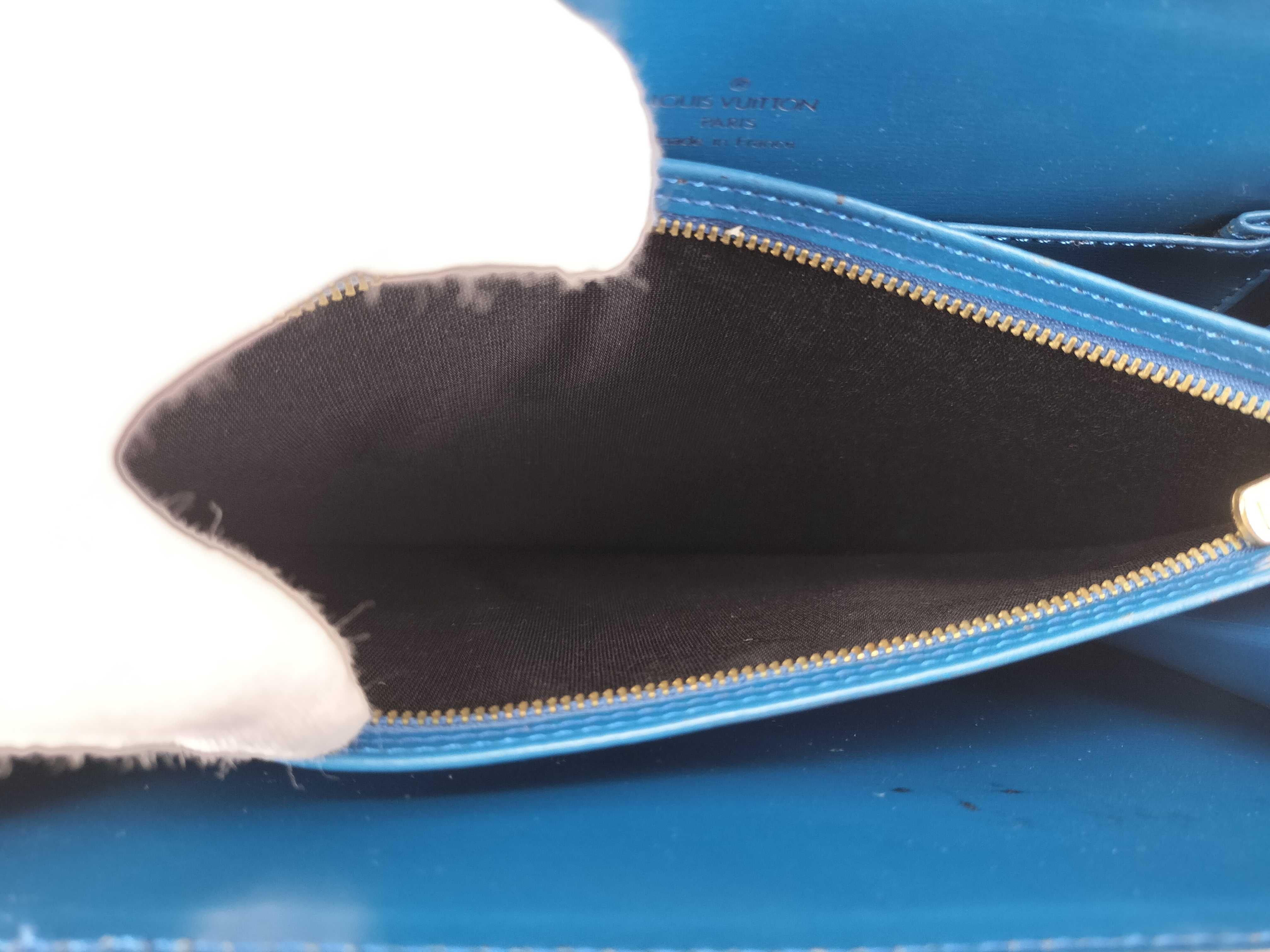 Epi Capucines Shoulder Bag — view 13