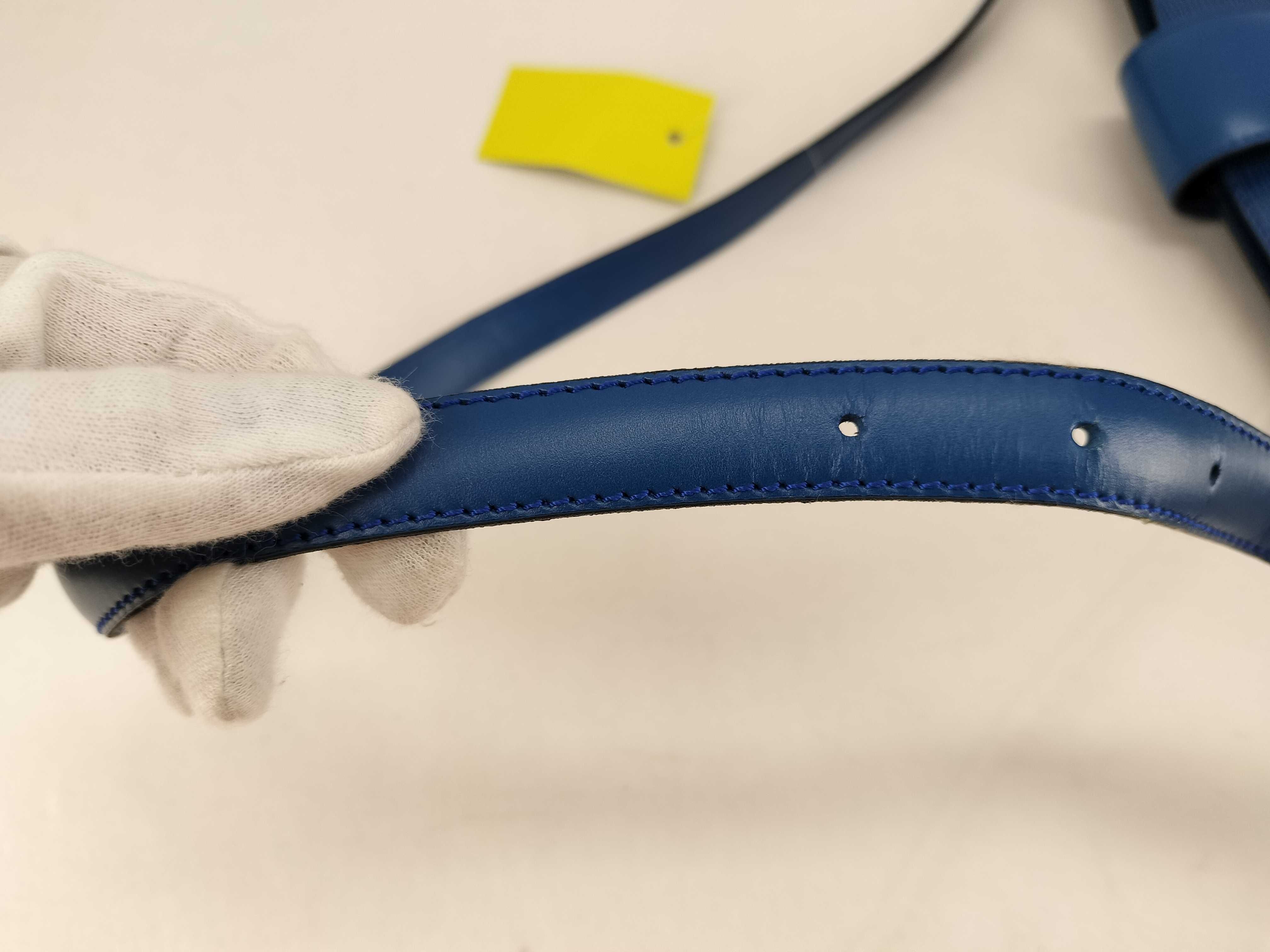 Epi Capucines Shoulder Bag — view 4
