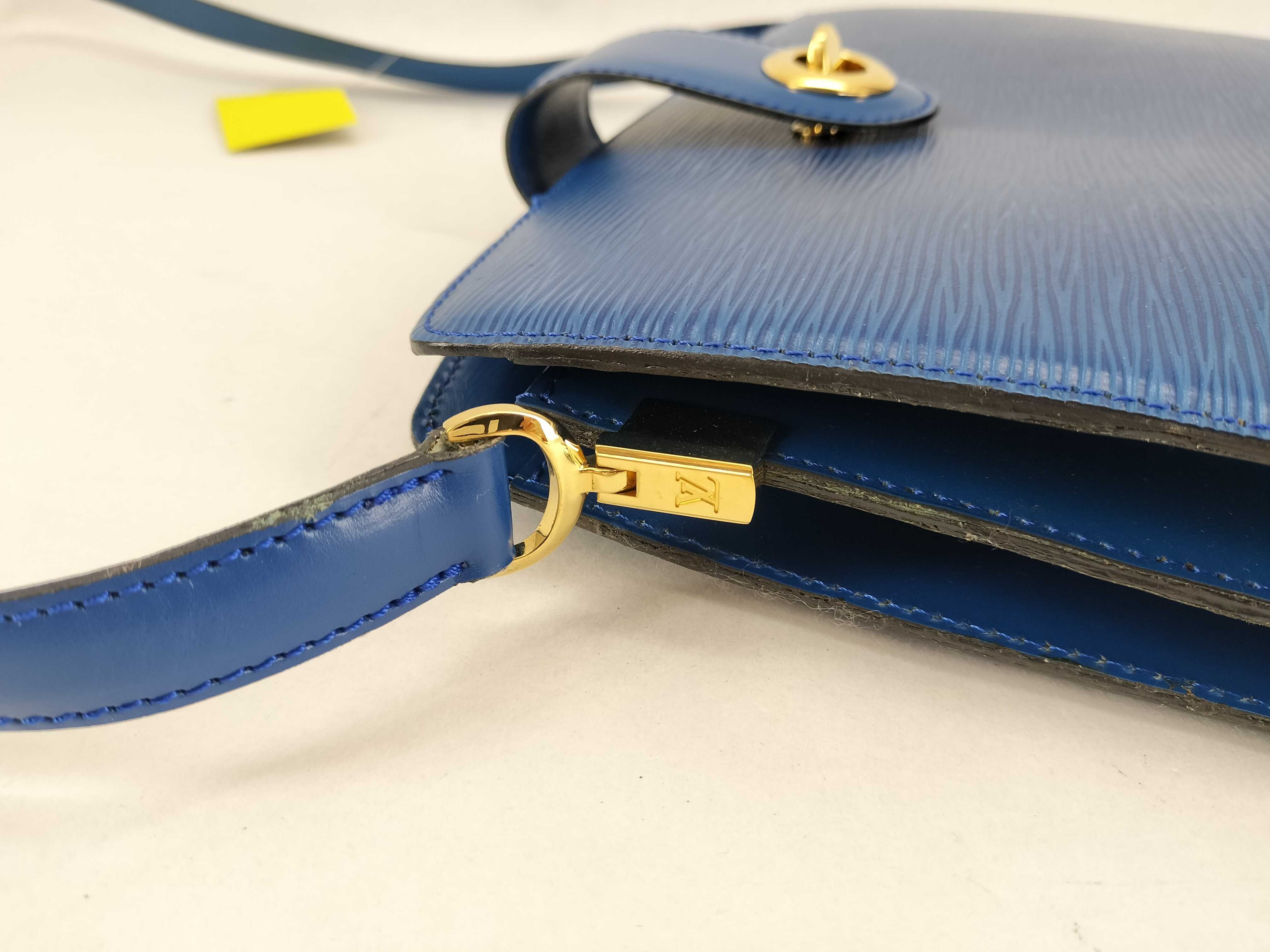 Epi Capucines Shoulder Bag — view 5
