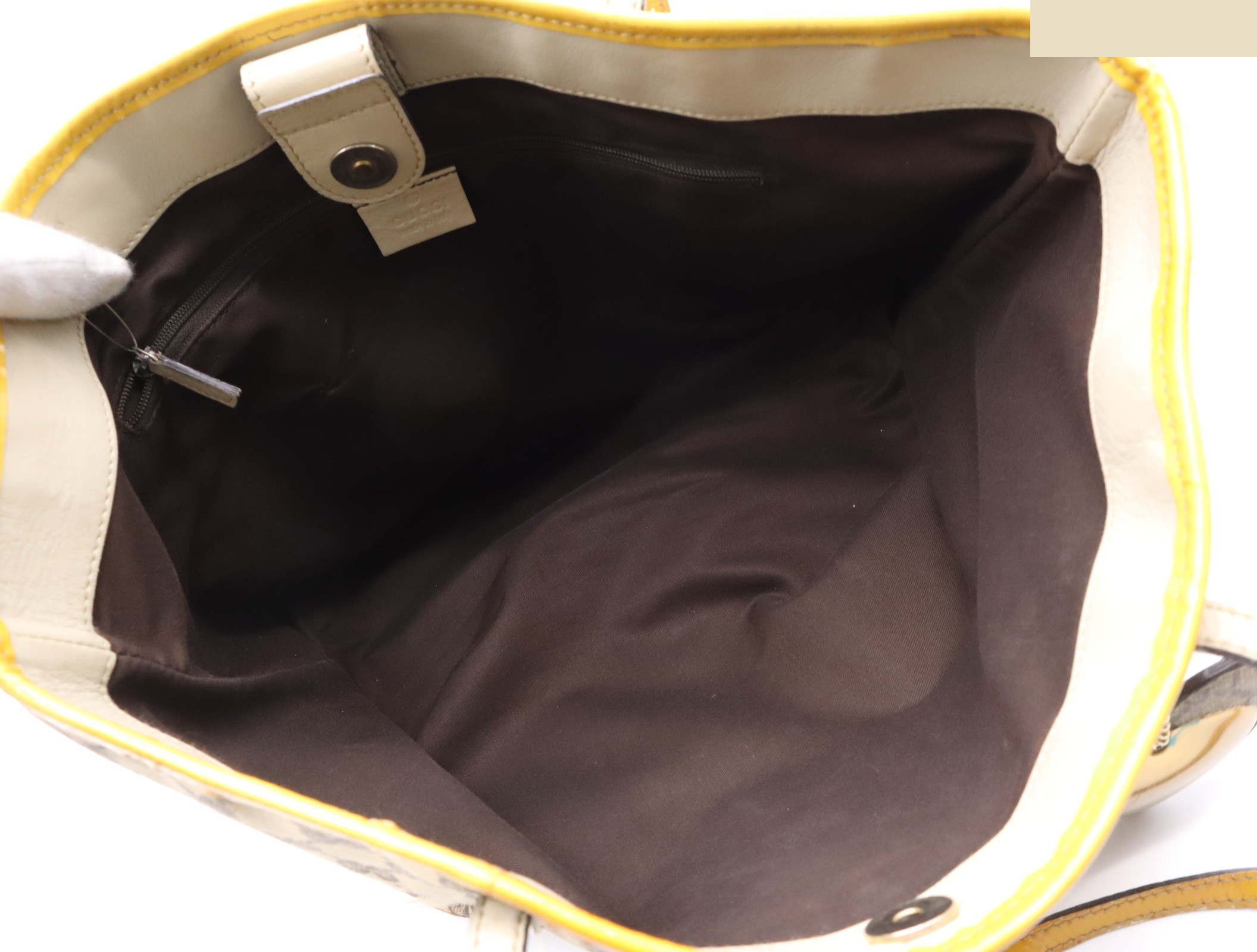 Gucciori Tote Bag with Charm, Yellow — view 7