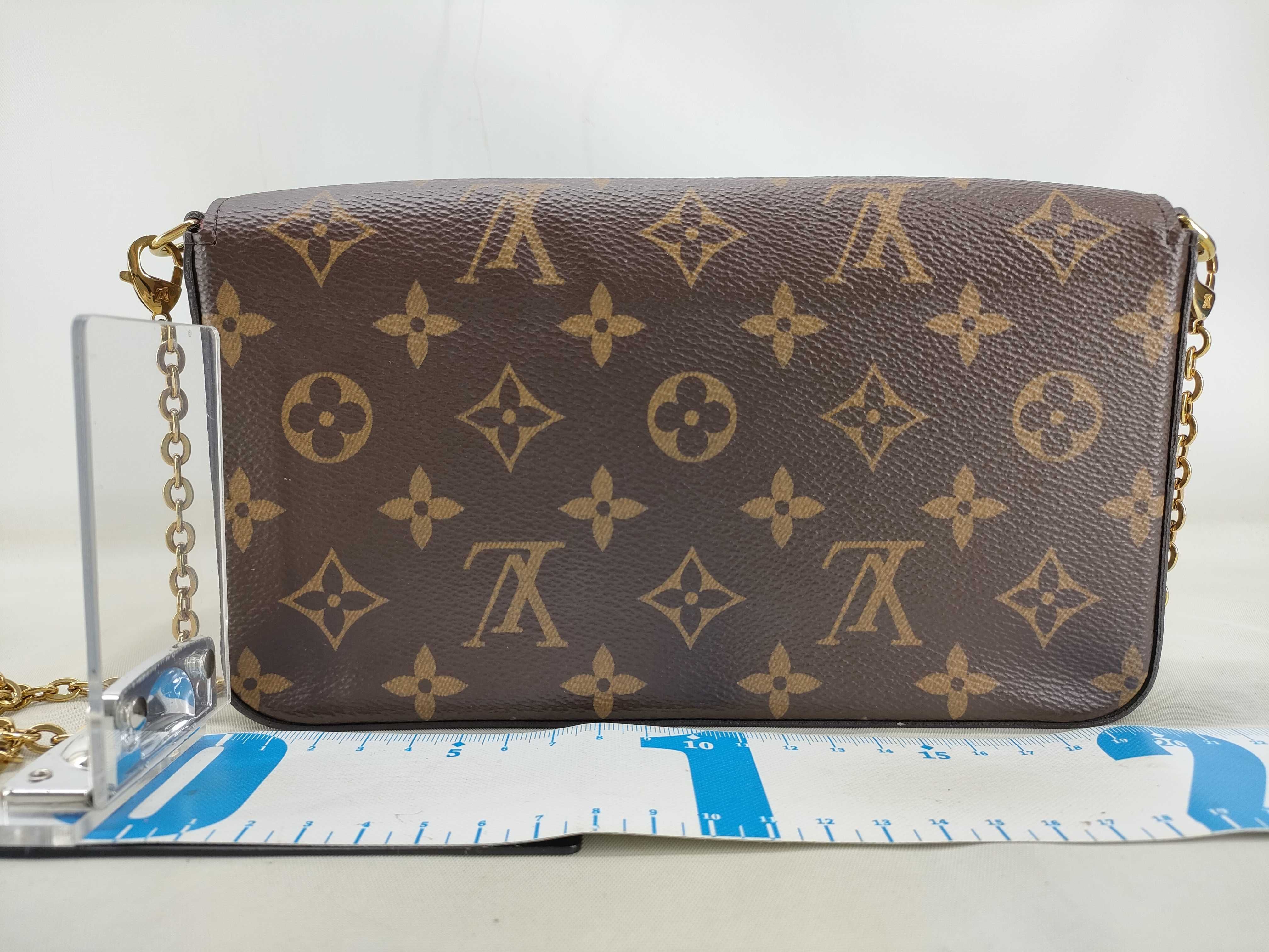 Monogram Louis Vuitton M81896 Monogram Pochette Felicie Shoulder Bag — view 2