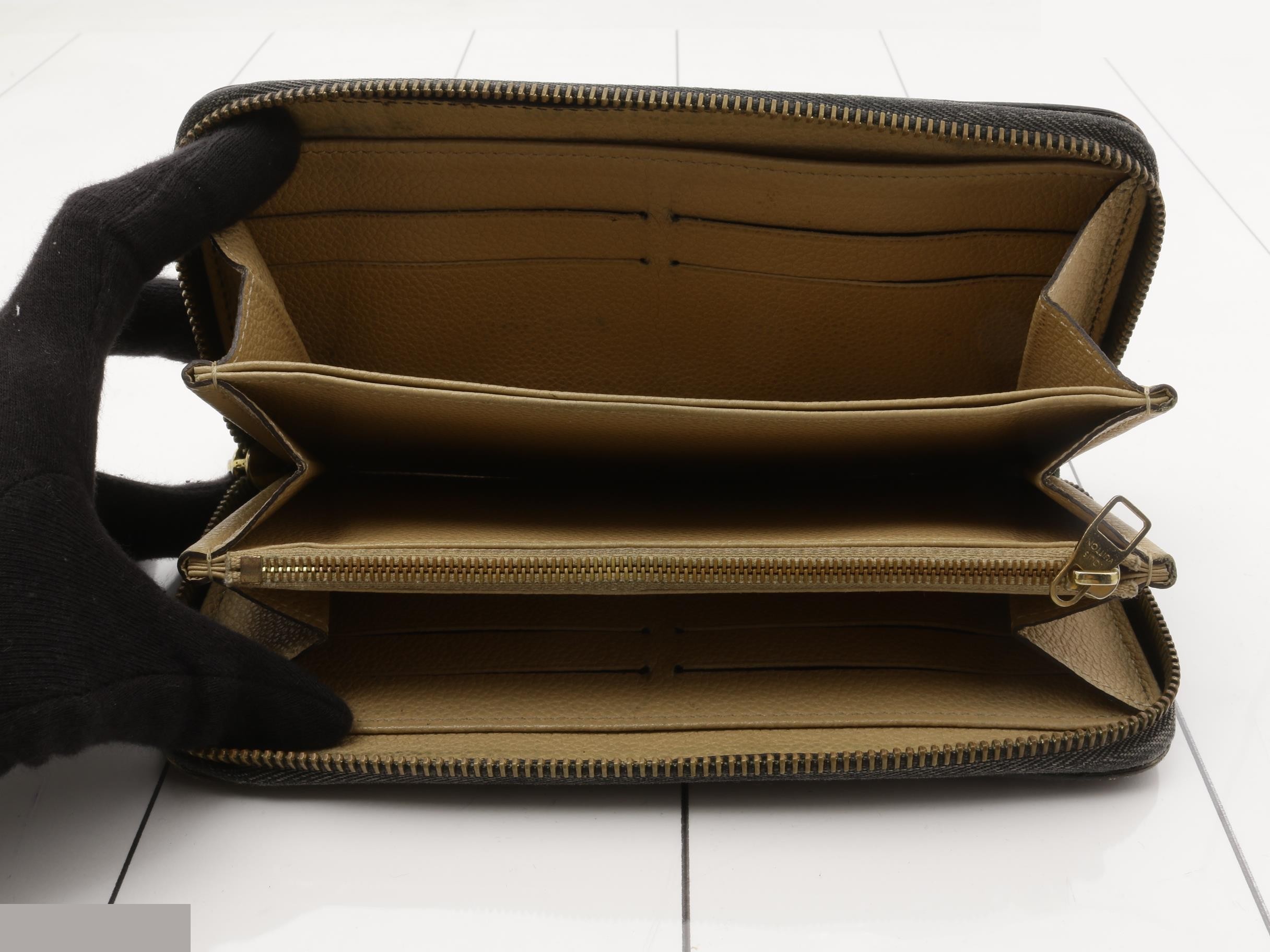 Zippy Wallet — view 4