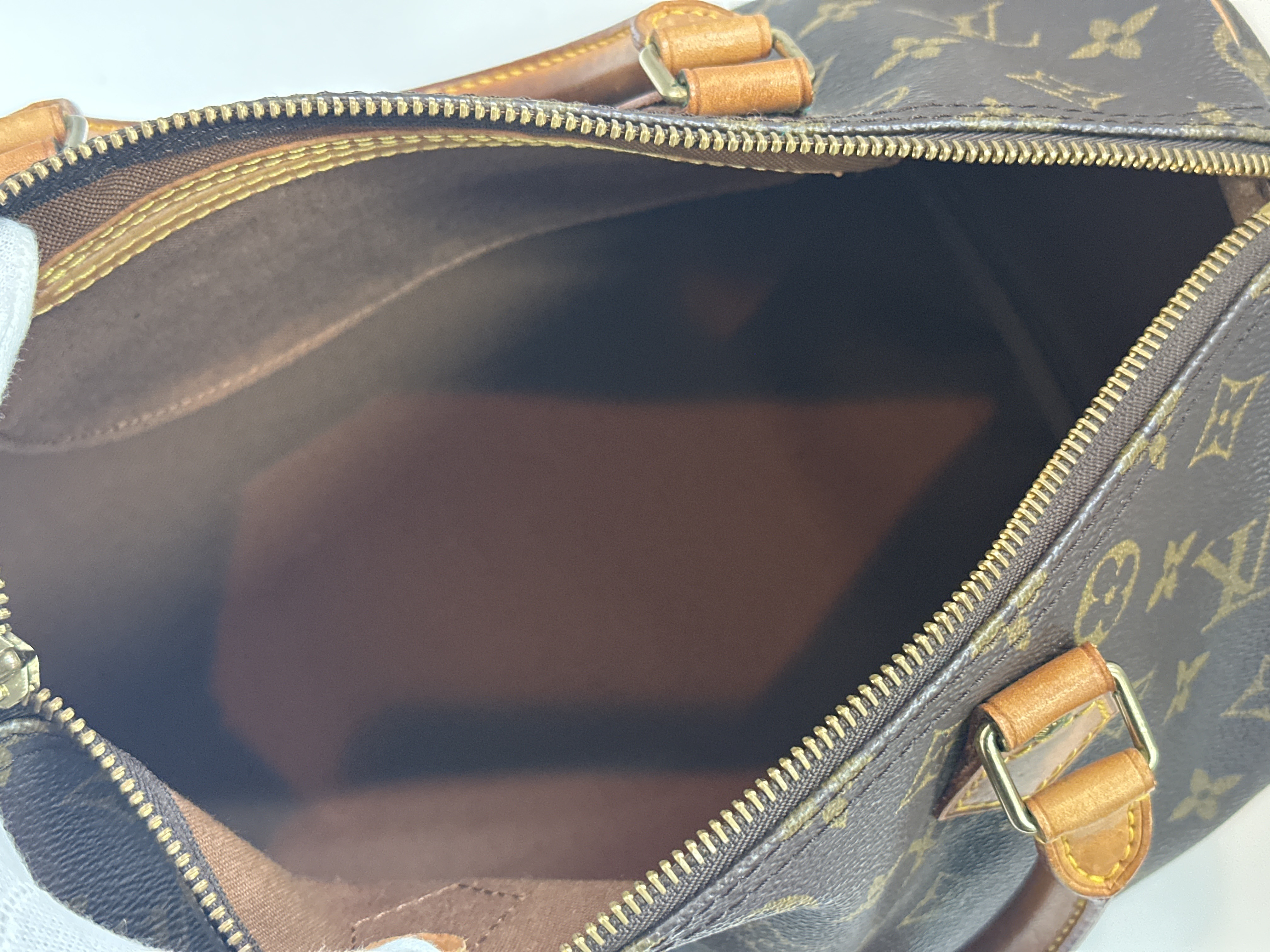 LV Monogram Speedy 30 Handbag — view 8