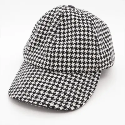 25PDP922I120 Cap, Size 58, Wool x Nylon, Black x White. Shows signs of wear, including