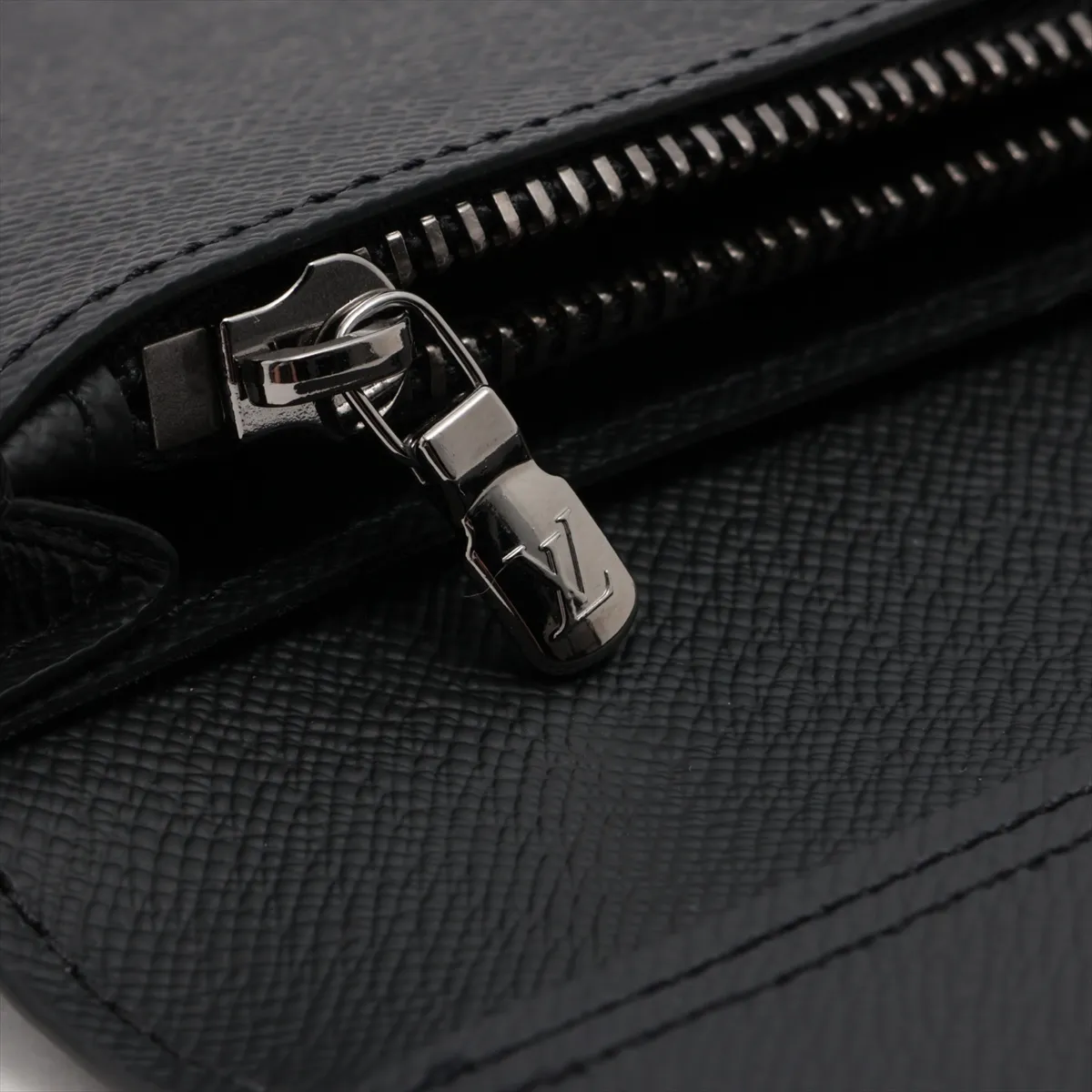 Monogram Eclipse Portefeuille Brazza M61697 Black Long Wallet (RFID detected) — view 11