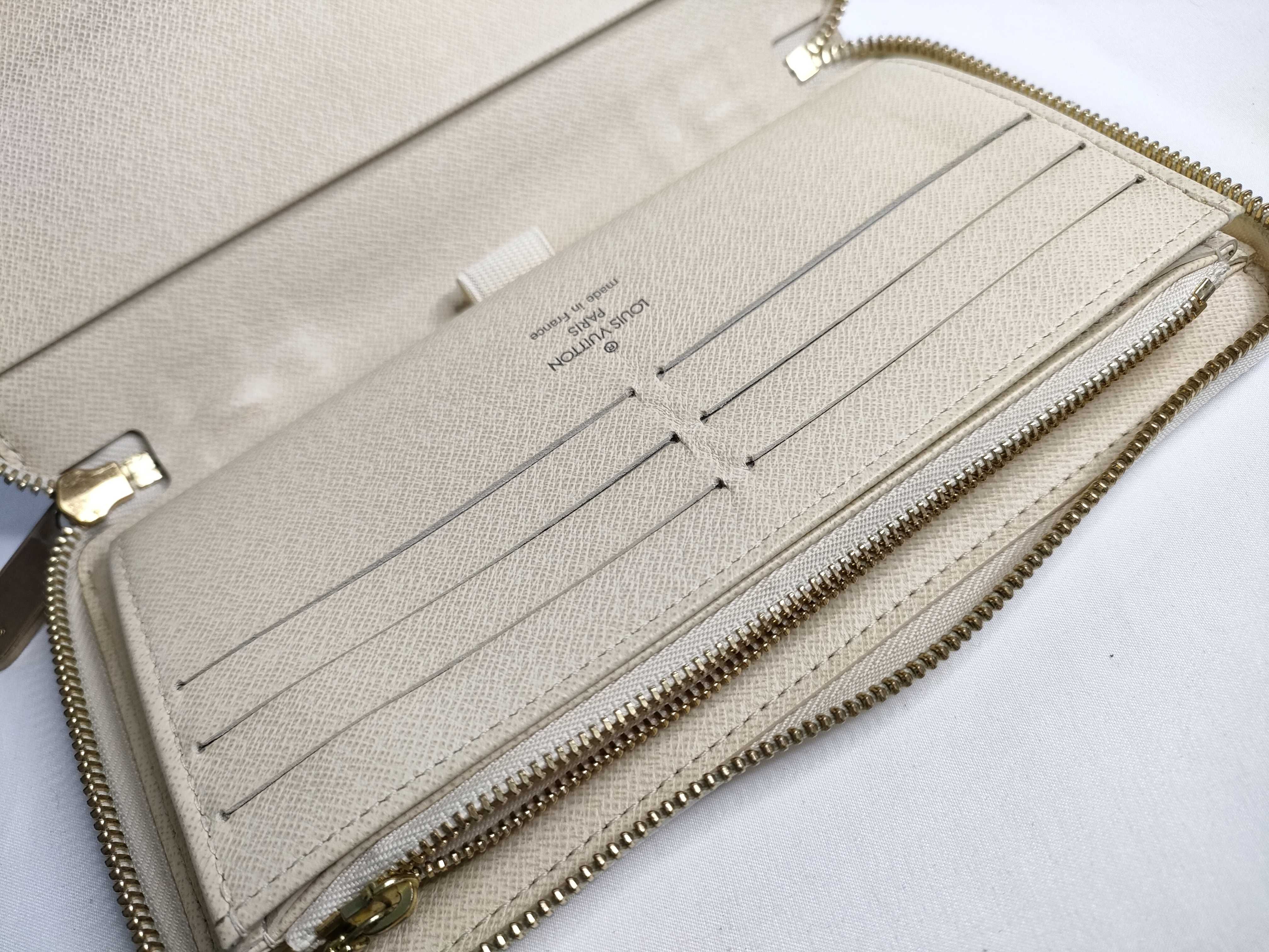 Damier Azur Zippy Organizer Round Zipper Long Wallet — view 14