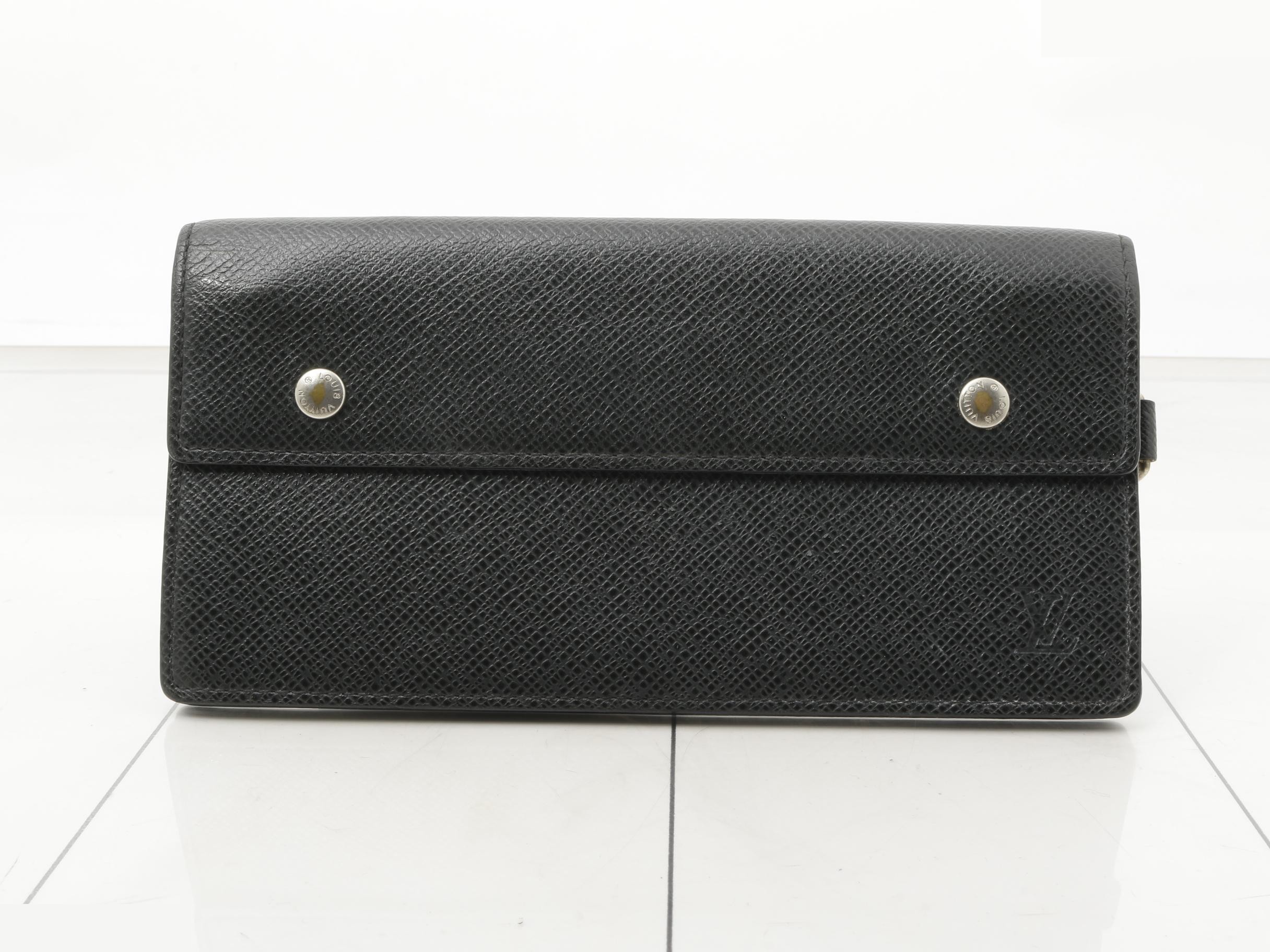 Taiga Accordion Ardoise Bi-fold Long Wallet