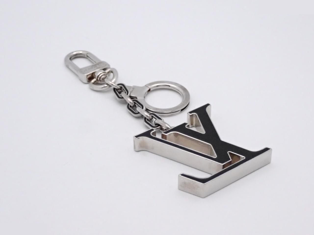 charm — view 2
