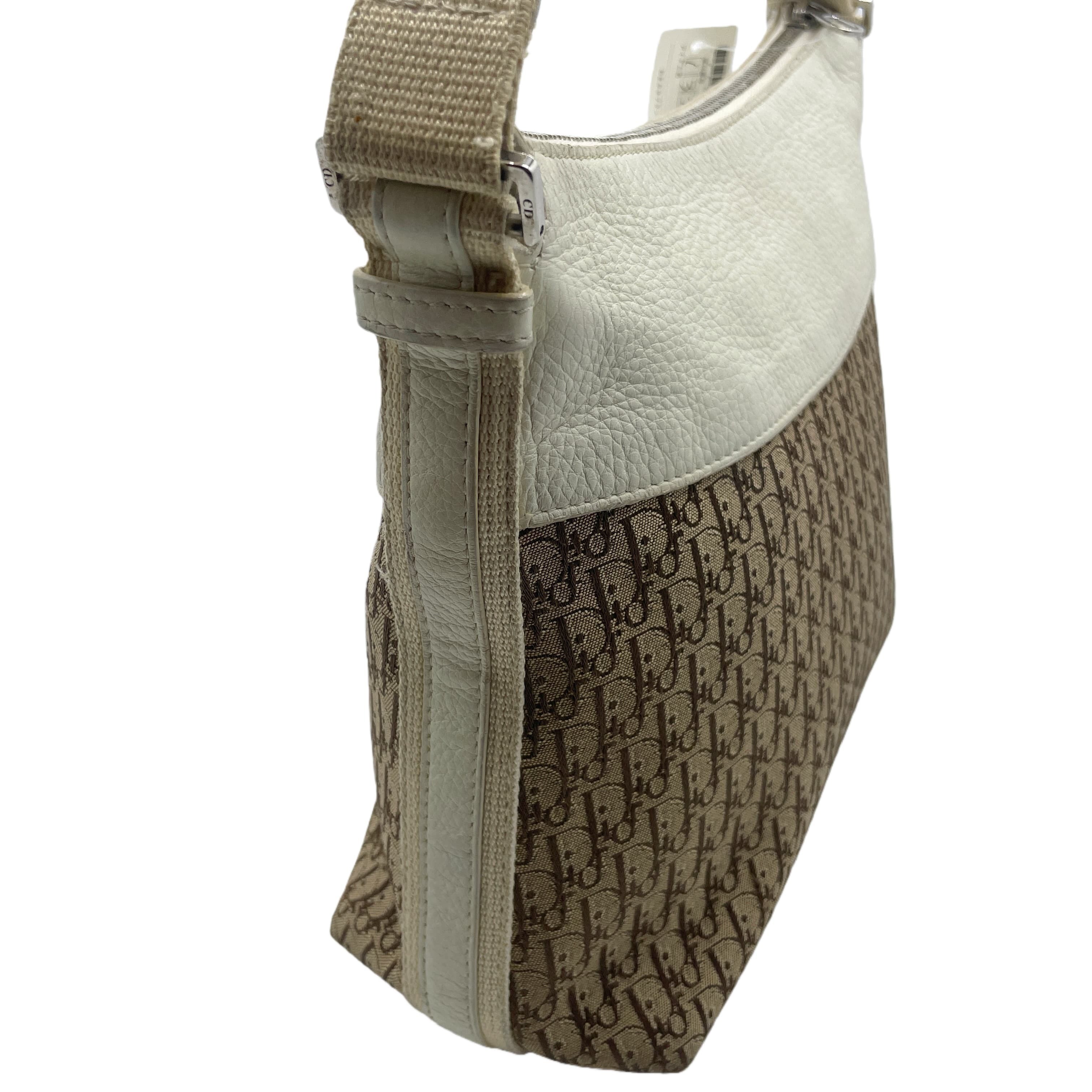 Trotter (bag) - Shoulder bag — view 4