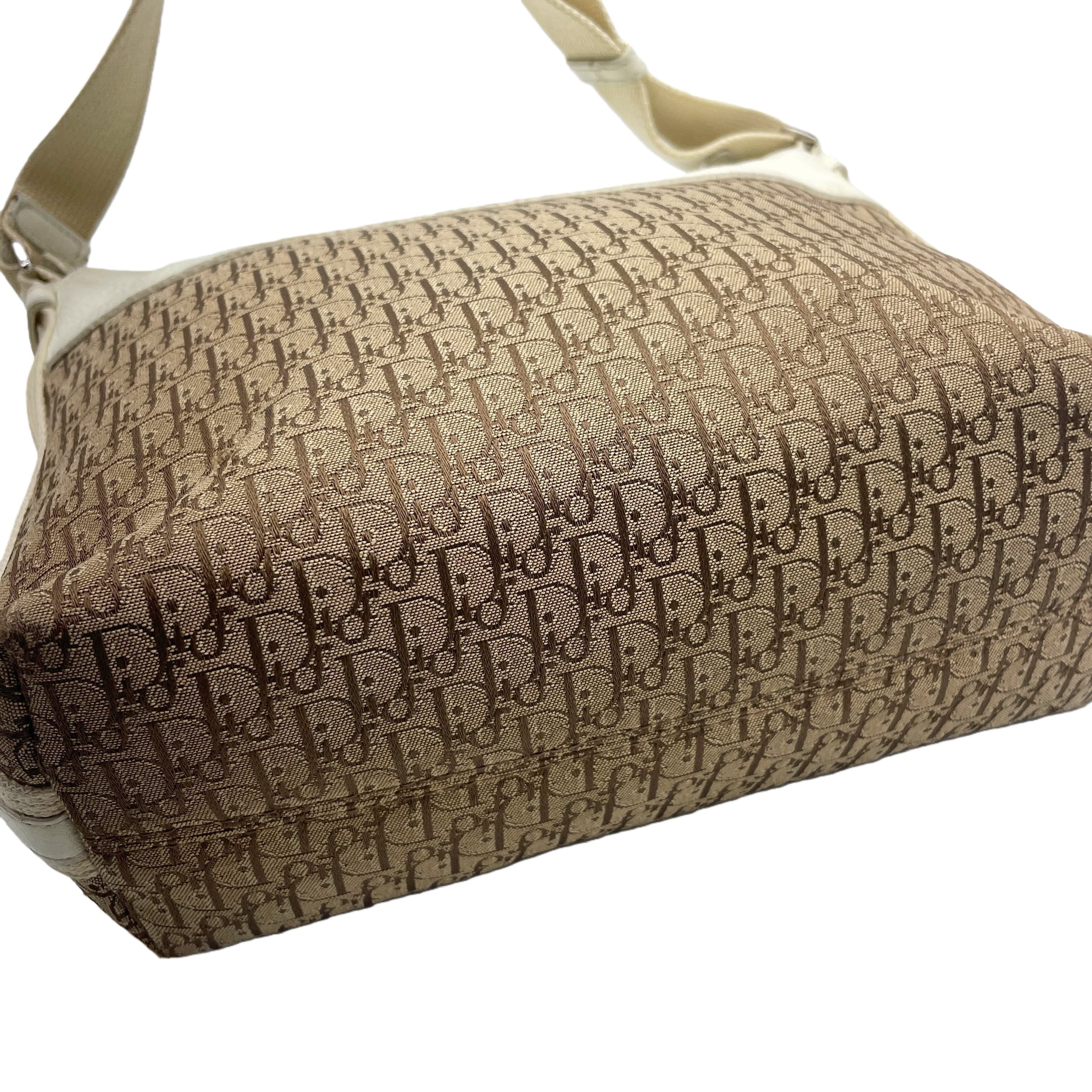 Trotter (bag) - Shoulder bag — view 6
