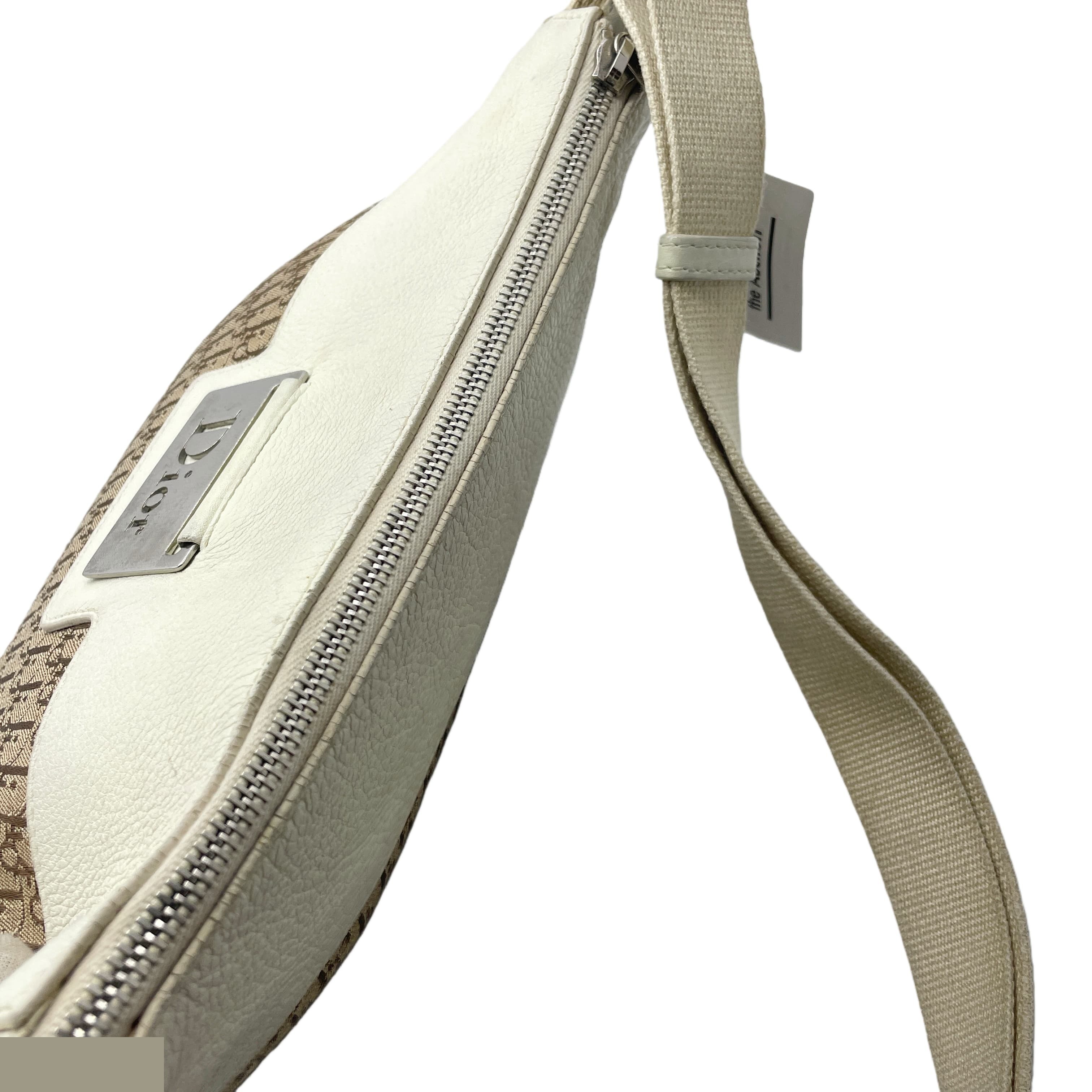 Trotter (bag) - Shoulder bag — view 10