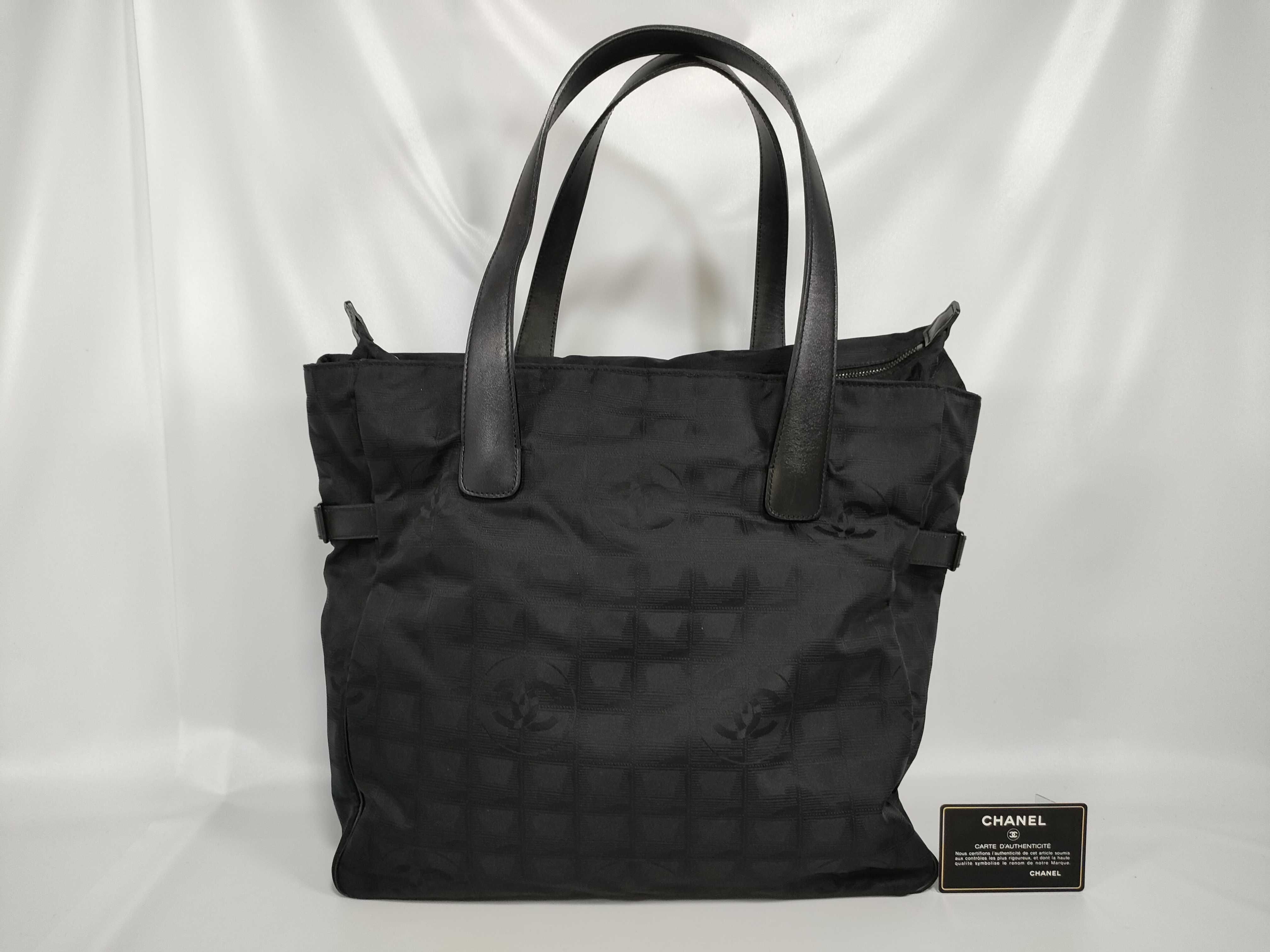 New Travel Line MM Tote Bag
