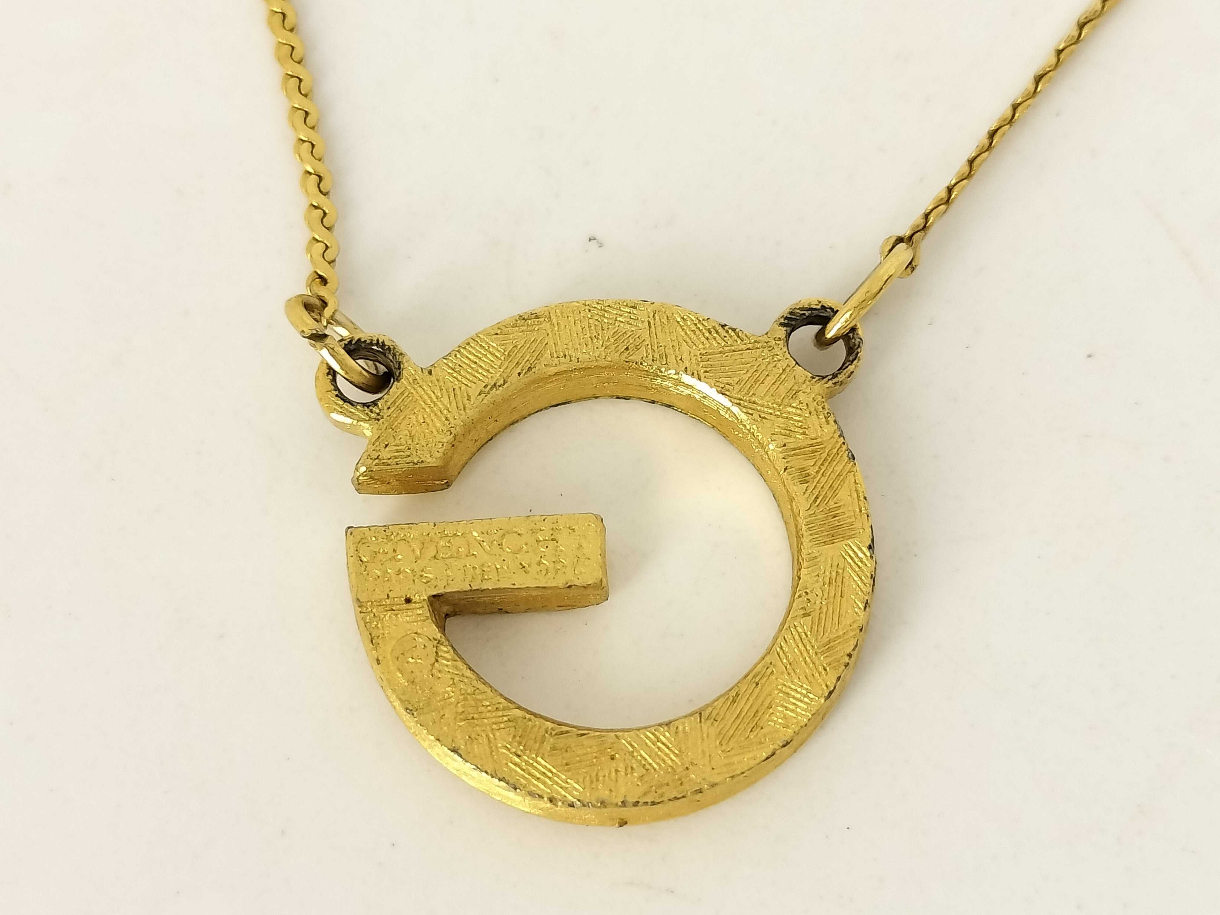 necklace — view 2