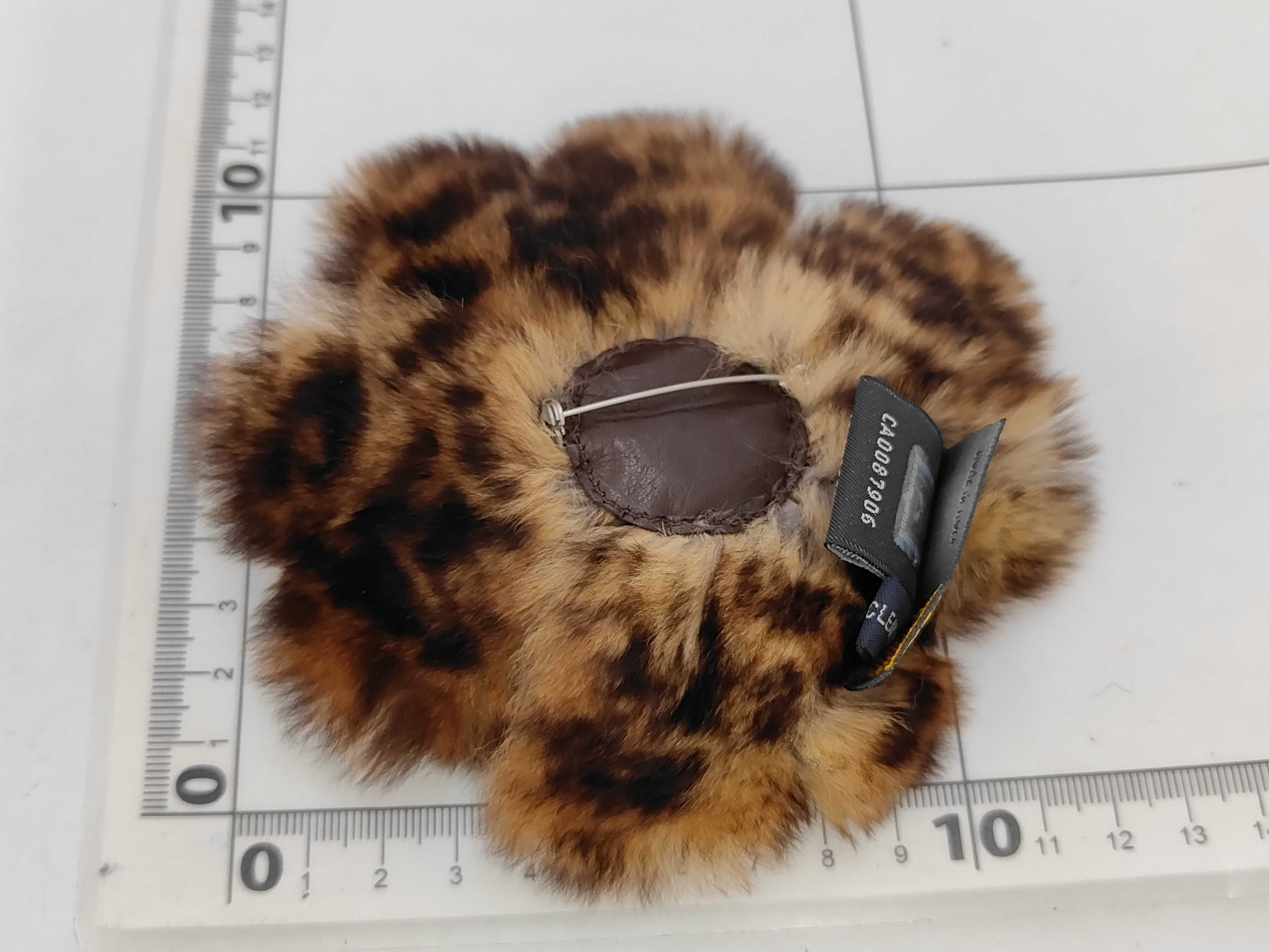 Brooch — view 2