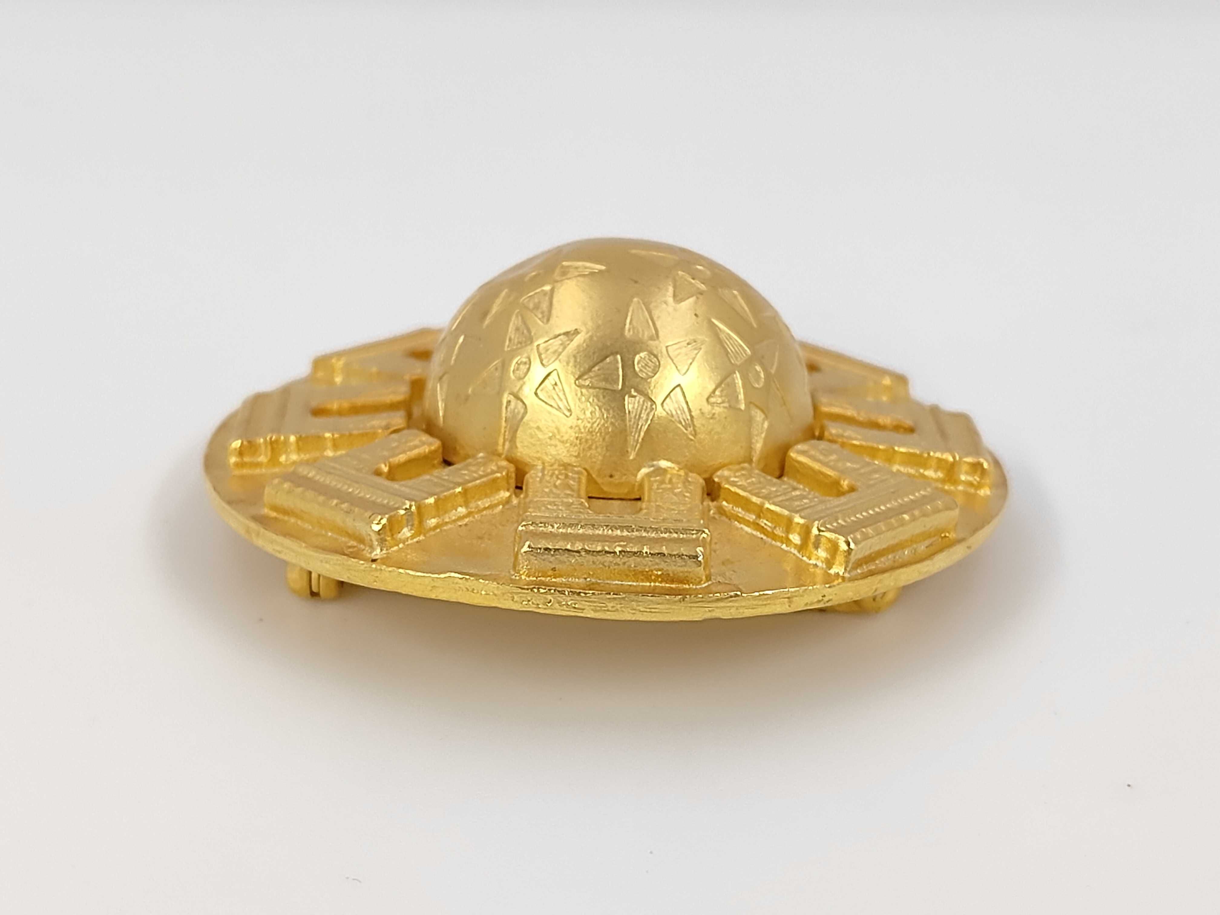 Star Ball Arc de Triomphe Brooch — view 3