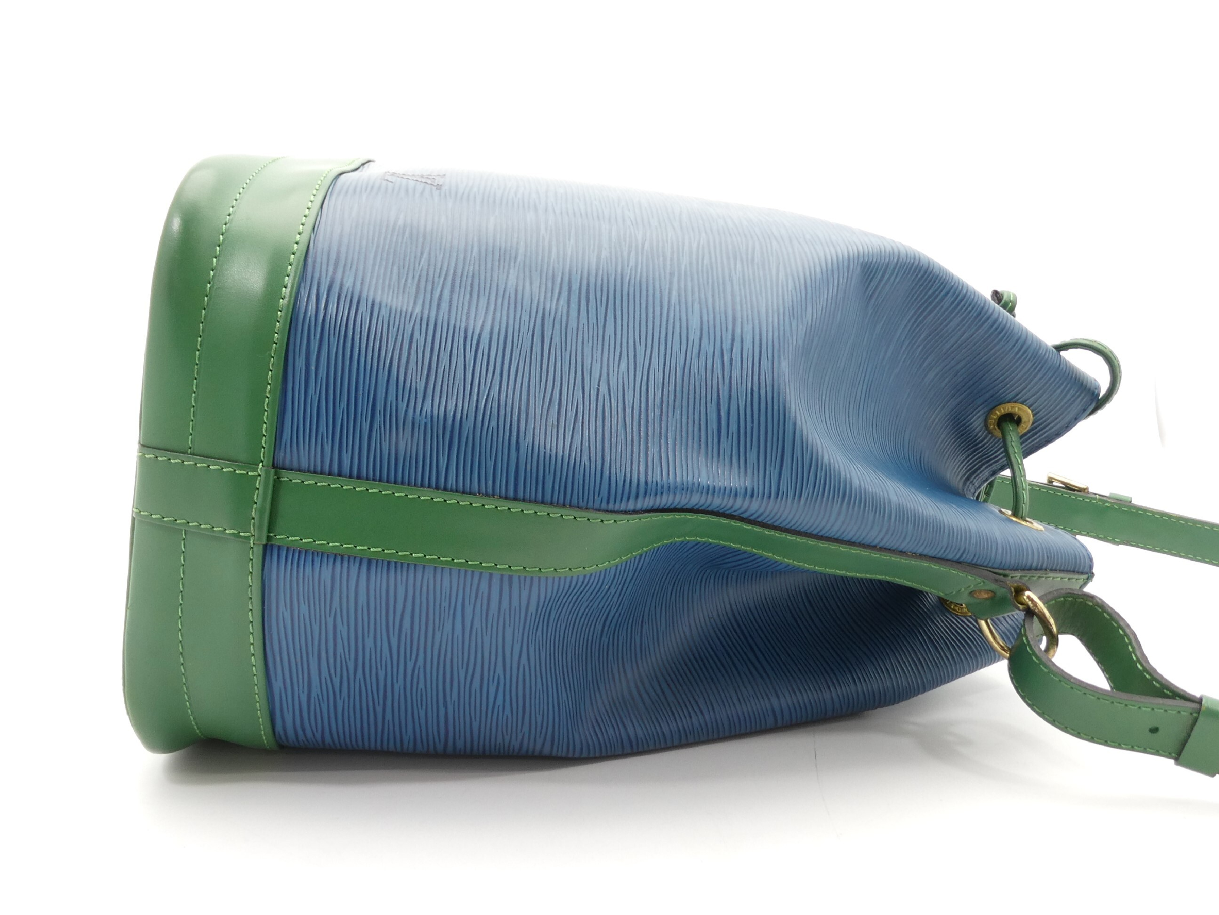 Epi Noé Shoulder Bag — view 4
