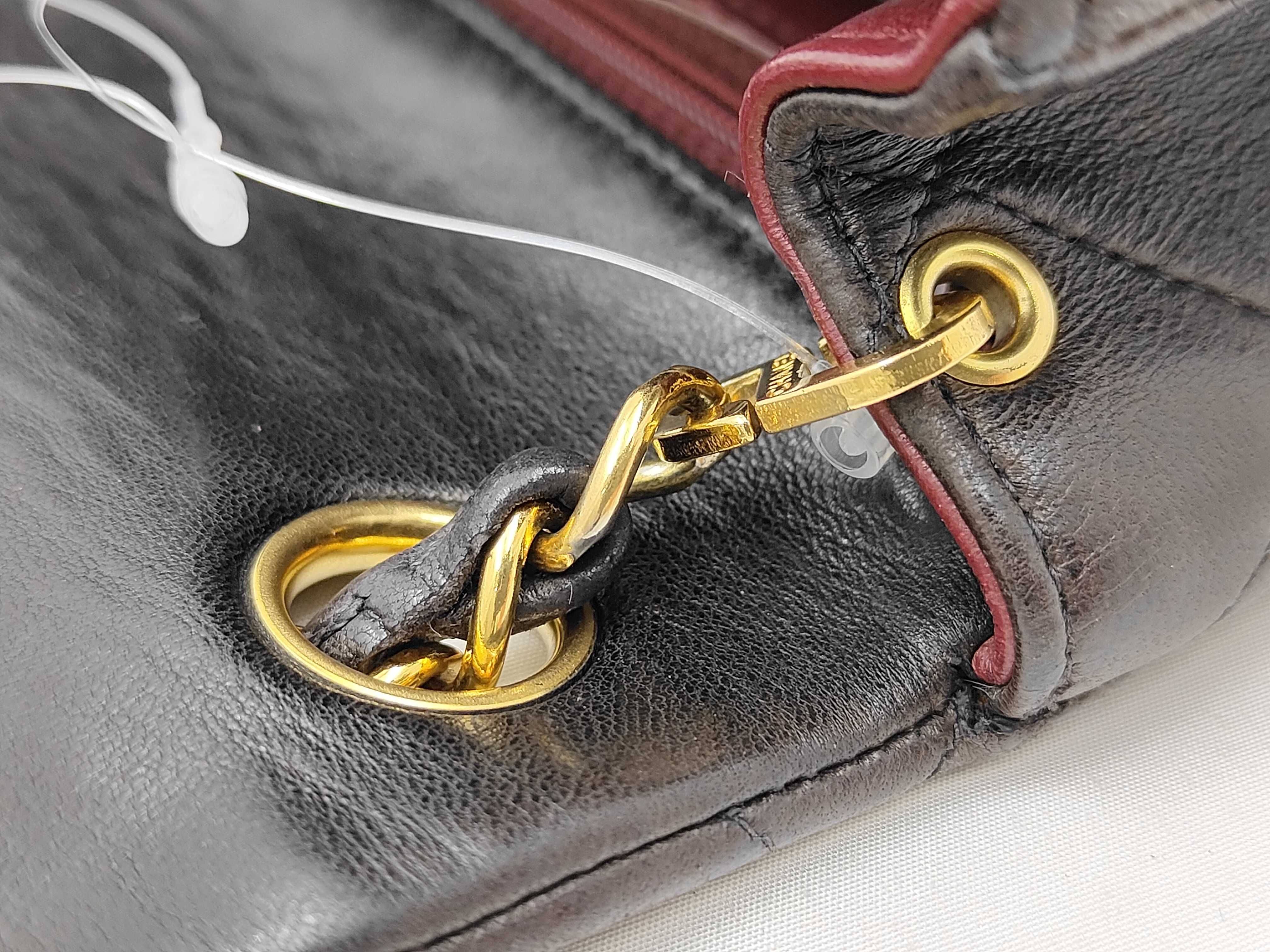 Mini Matelassé 17 Black Gold Hardware Chain Shoulder Bag with Seal, Item No. 3, 3223280 Shoulder Bag — view 5