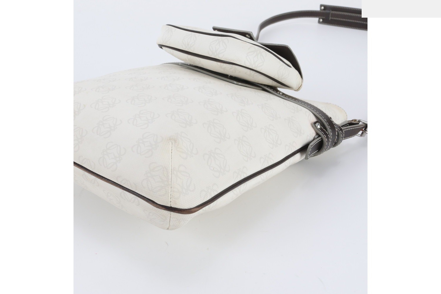 Anagram Repeat Leather Shoulder Bag — view 4