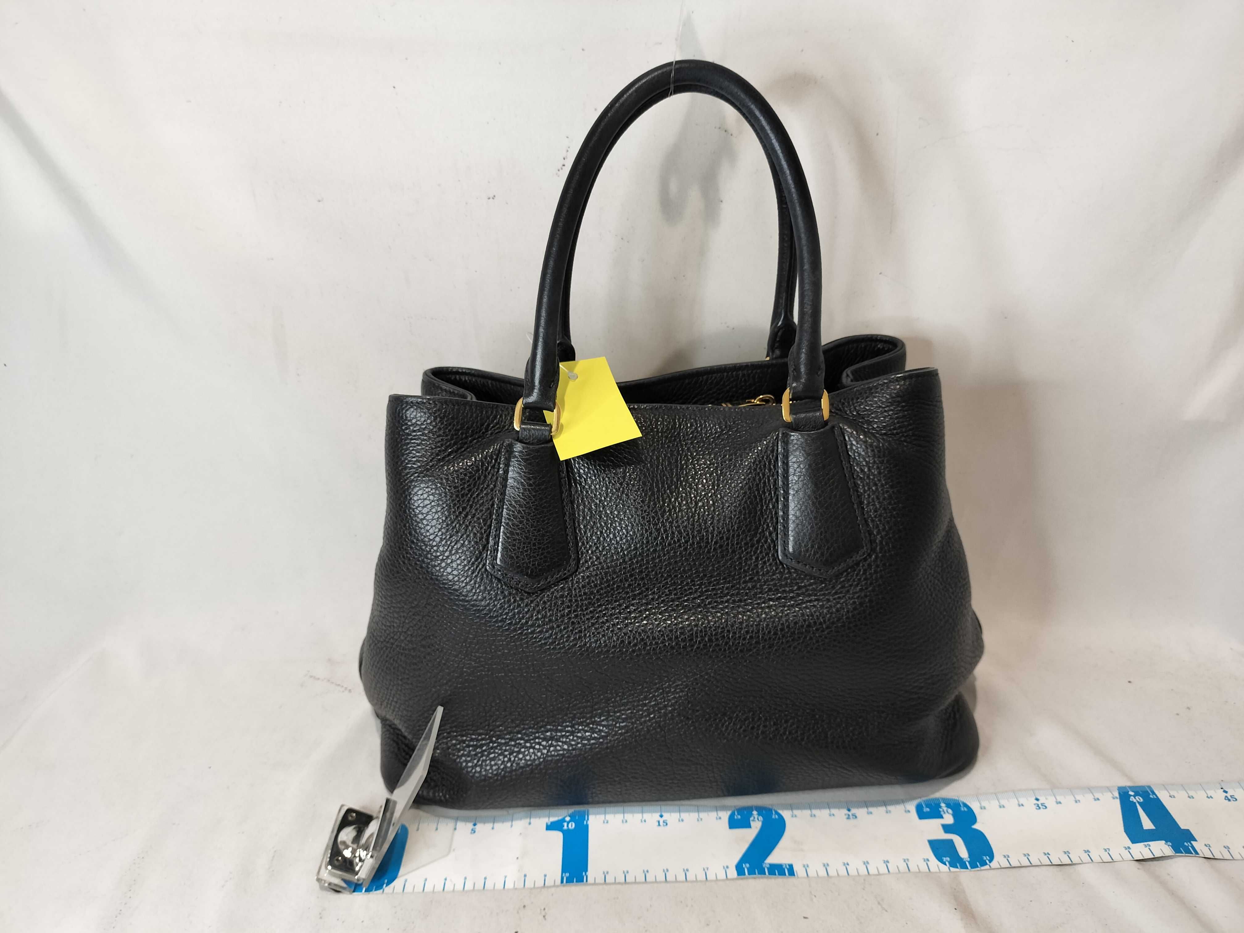 handbag — view 3