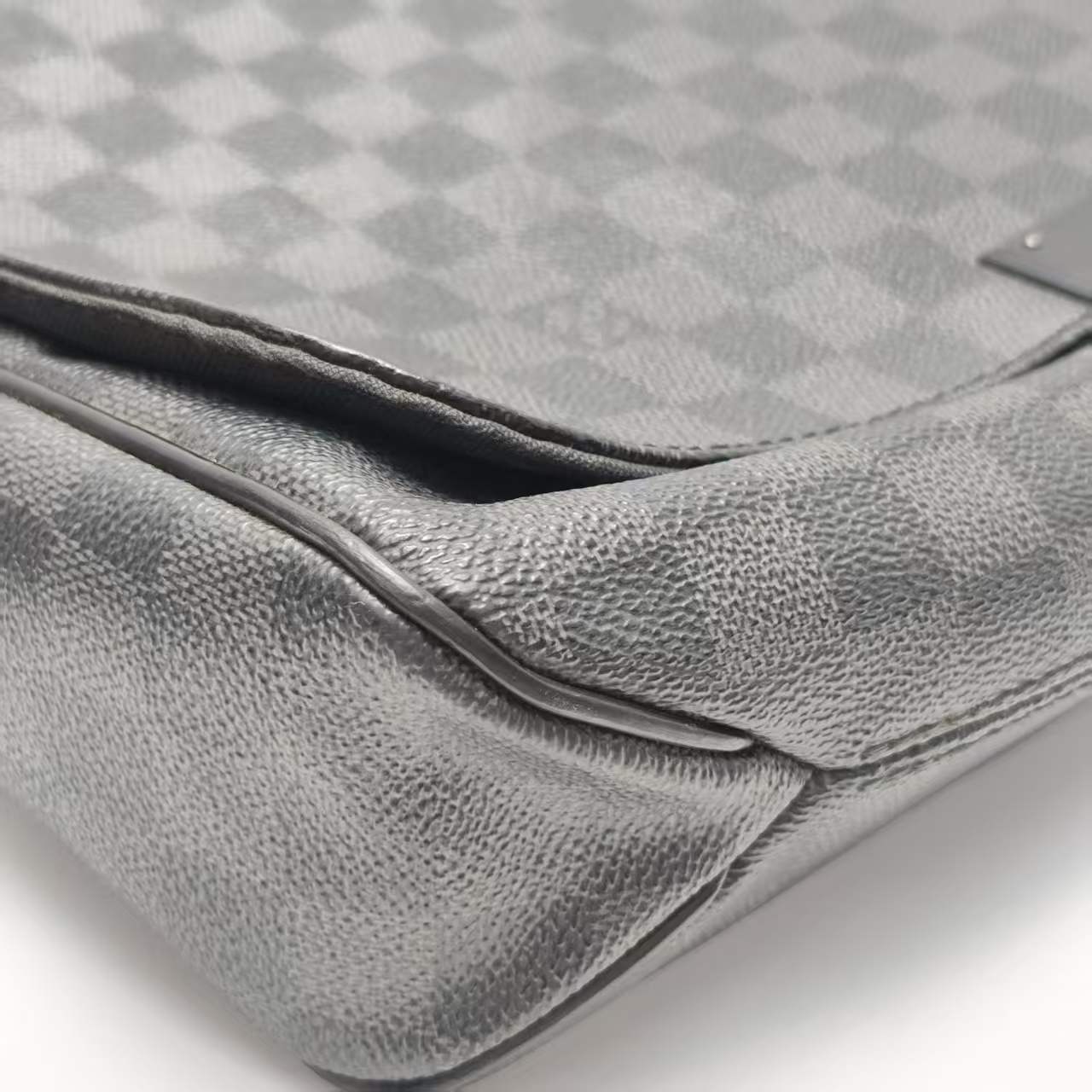 【*Shipped from: China*】LOUIS VUITTON PU Shoulder Bag — view 3