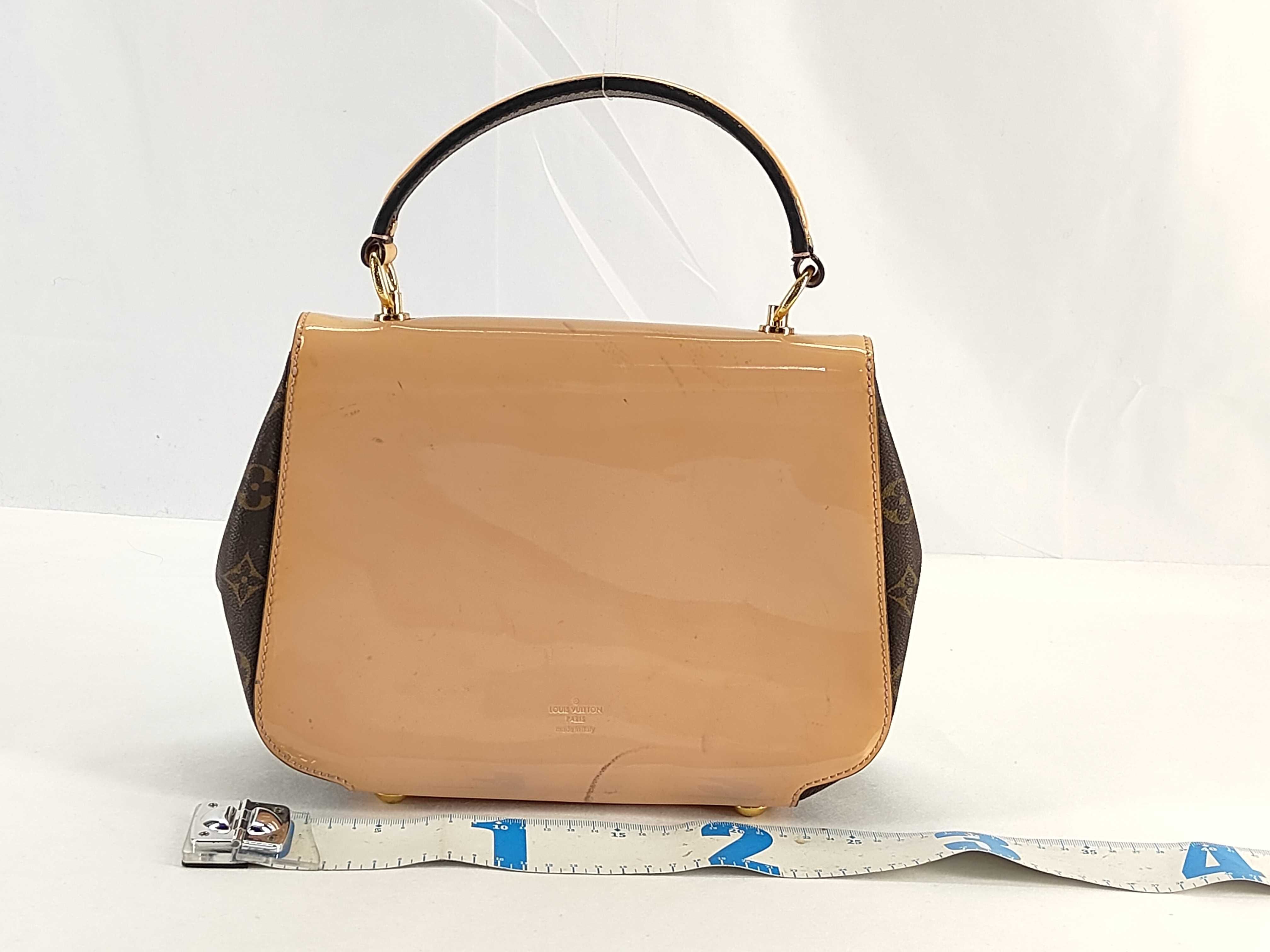 Monogram ID- Vernis x monogram Cherrywood BB M51952 Handbag — view 2