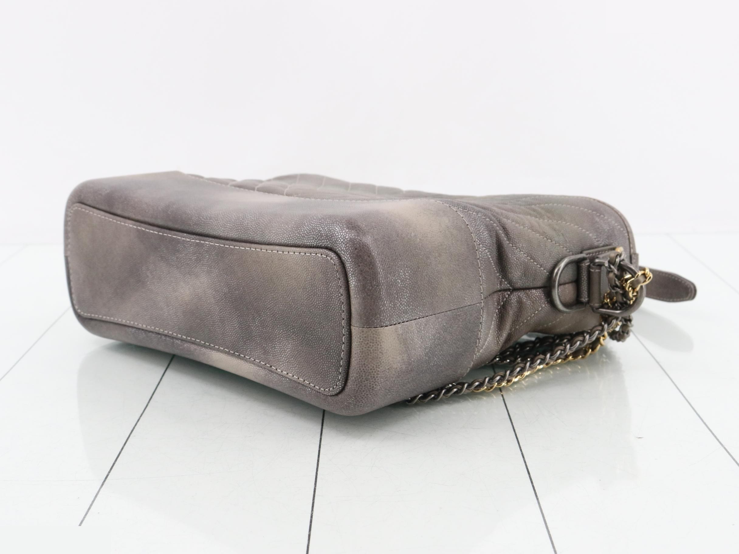 Gabrielle de Chanel Caviar Skin Chain Shoulder Bag — view 6