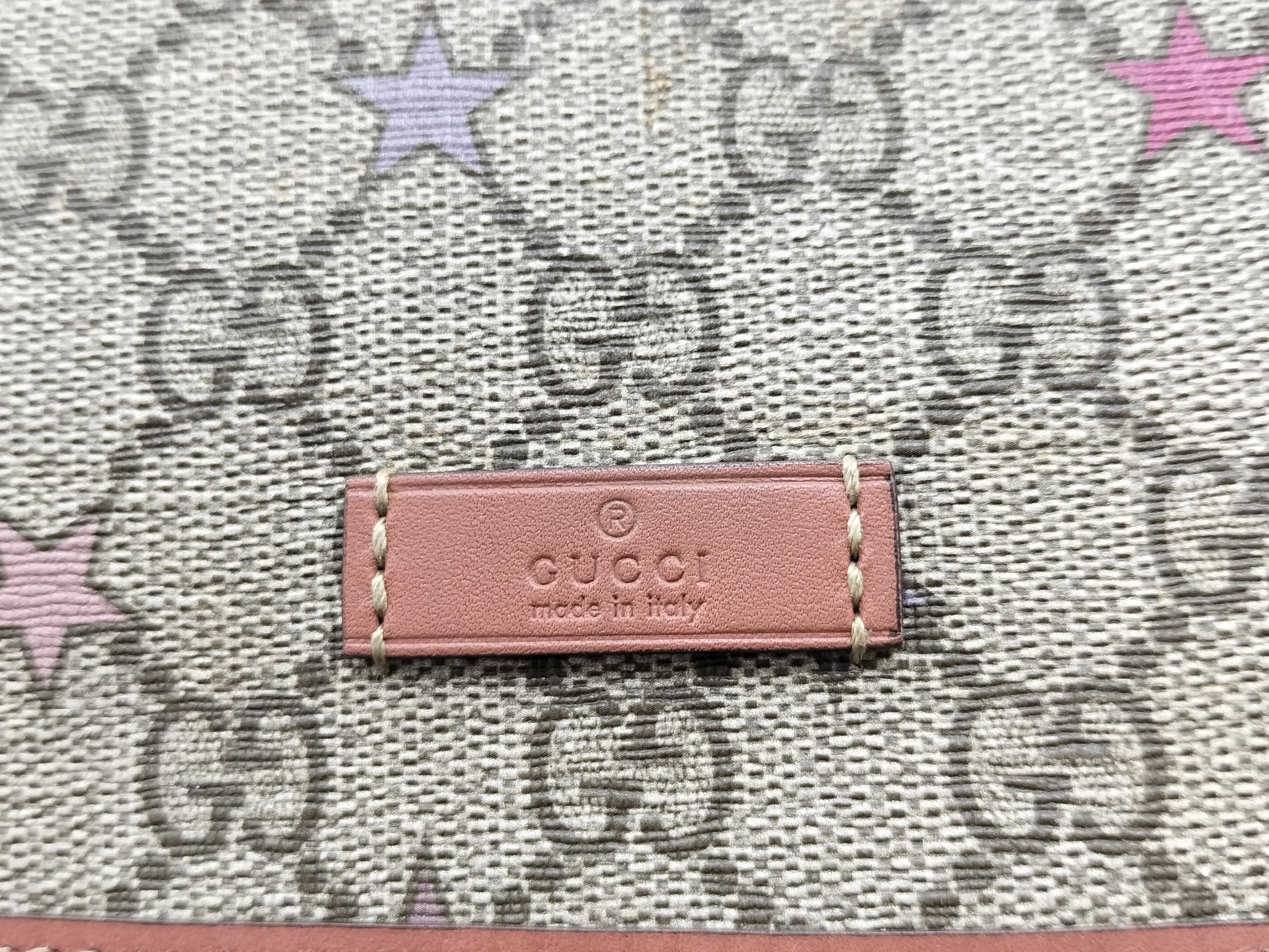 GG Supreme Gucci GG pattern shoulder bag — view 11
