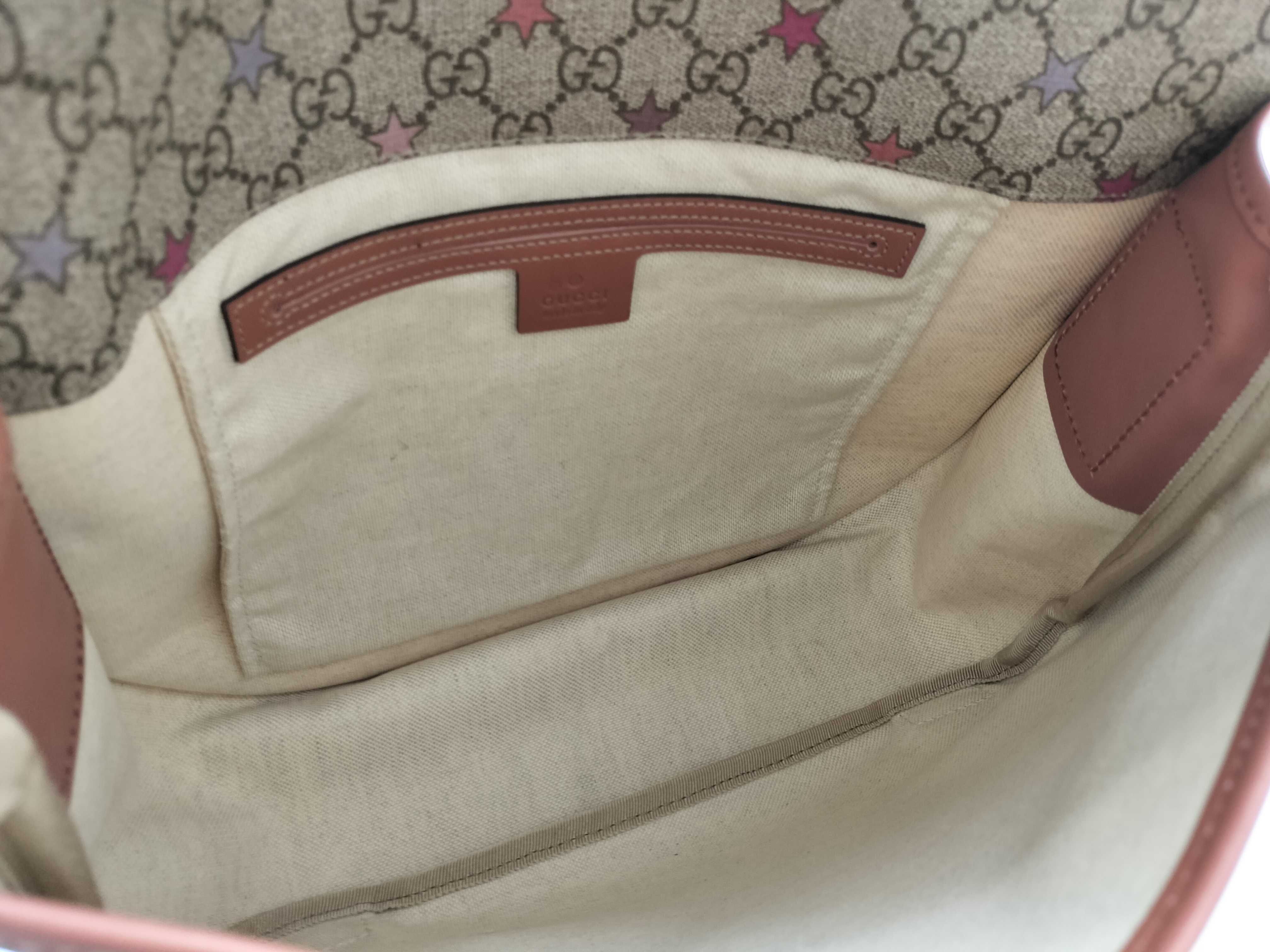 GG Supreme Gucci GG pattern shoulder bag — view 14